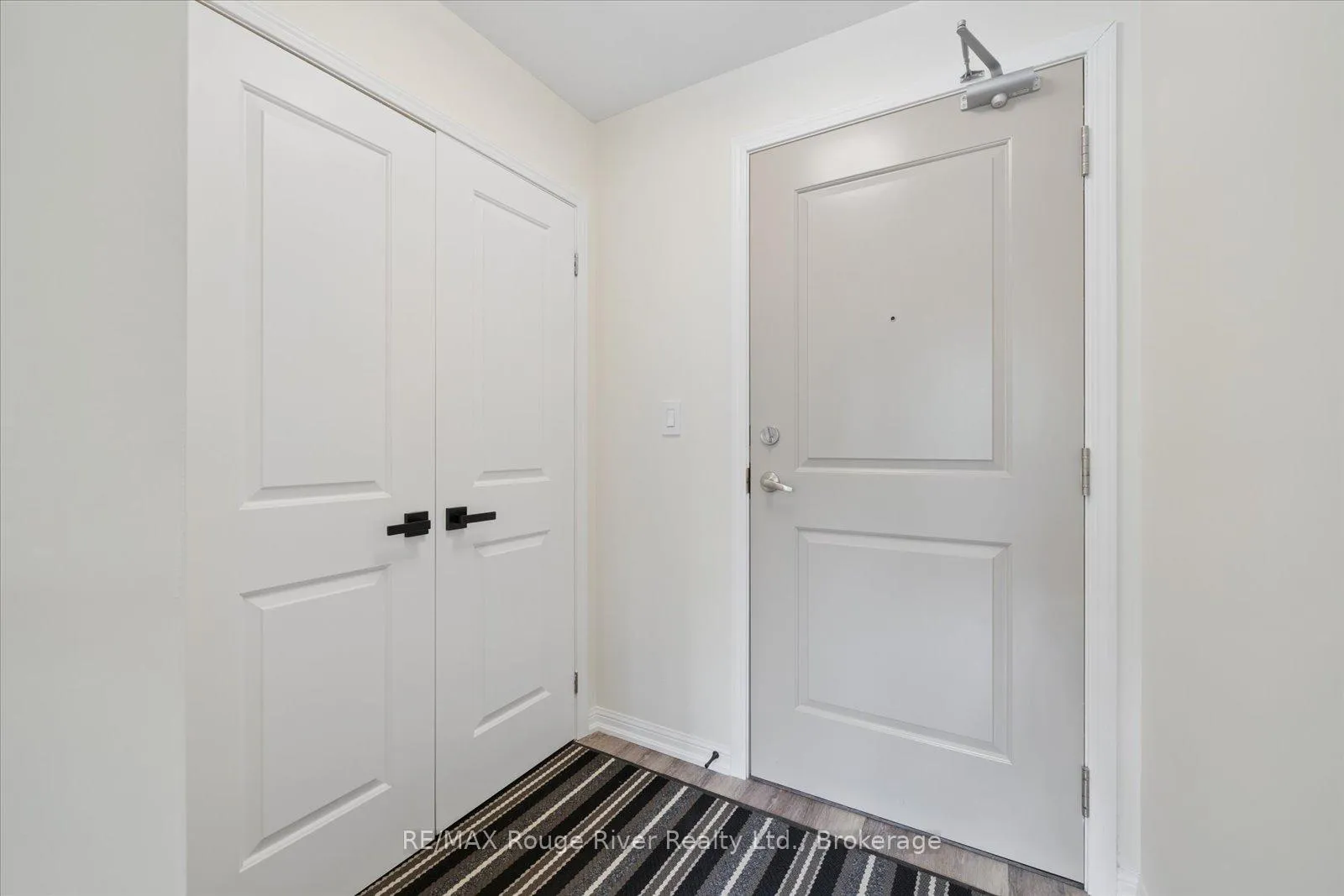 Photo 8 of Unit 124, 84 Aspen Springs Drive, Clarington, Bowmanville — HOMEH