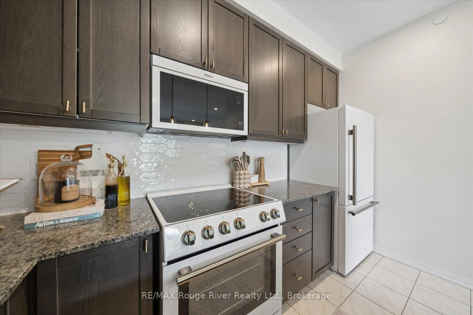 Photo 14 of Unit 124, 84 Aspen Springs Drive, Clarington, Bowmanville — HOMEH