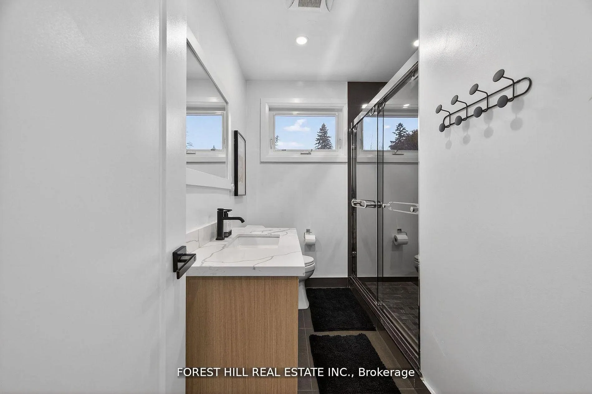 Photo 8 of 4 Holman Crescent, Aurora, Aurora Highlands — HOMEH