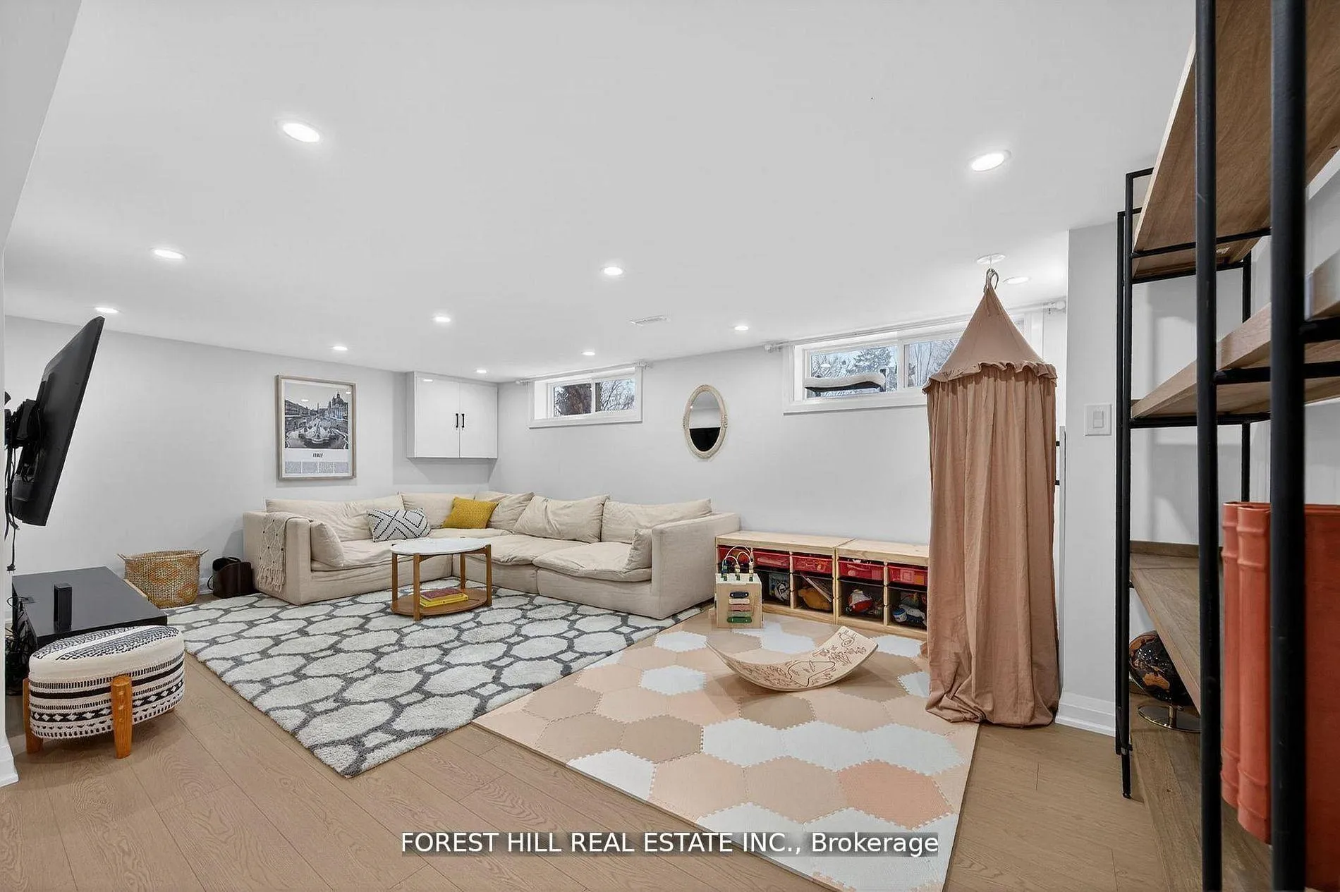 Photo 22 of 4 Holman Crescent, Aurora, Aurora Highlands — HOMEH