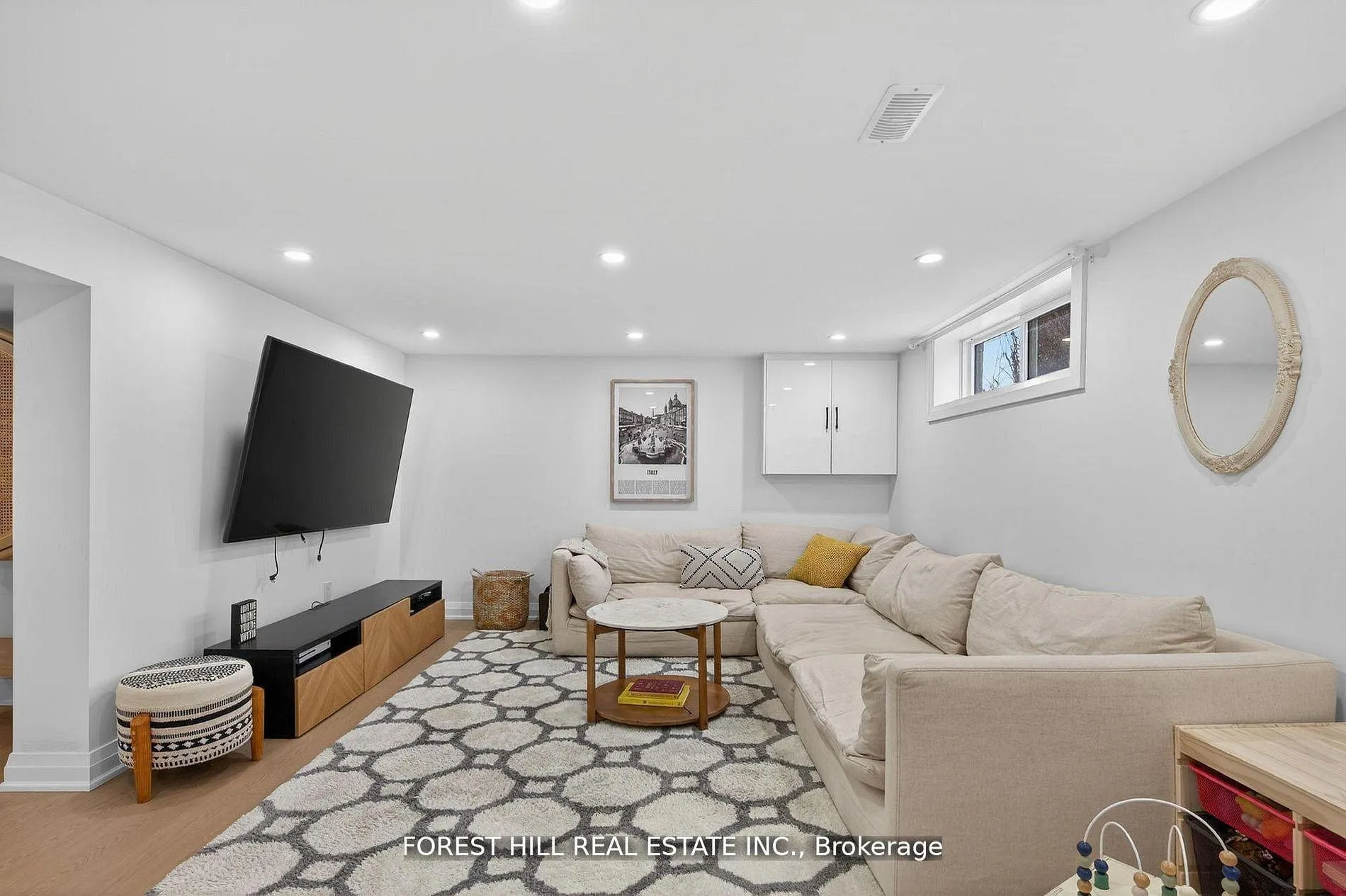 Photo 24 of 4 Holman Crescent, Aurora, Aurora Highlands — HOMEH