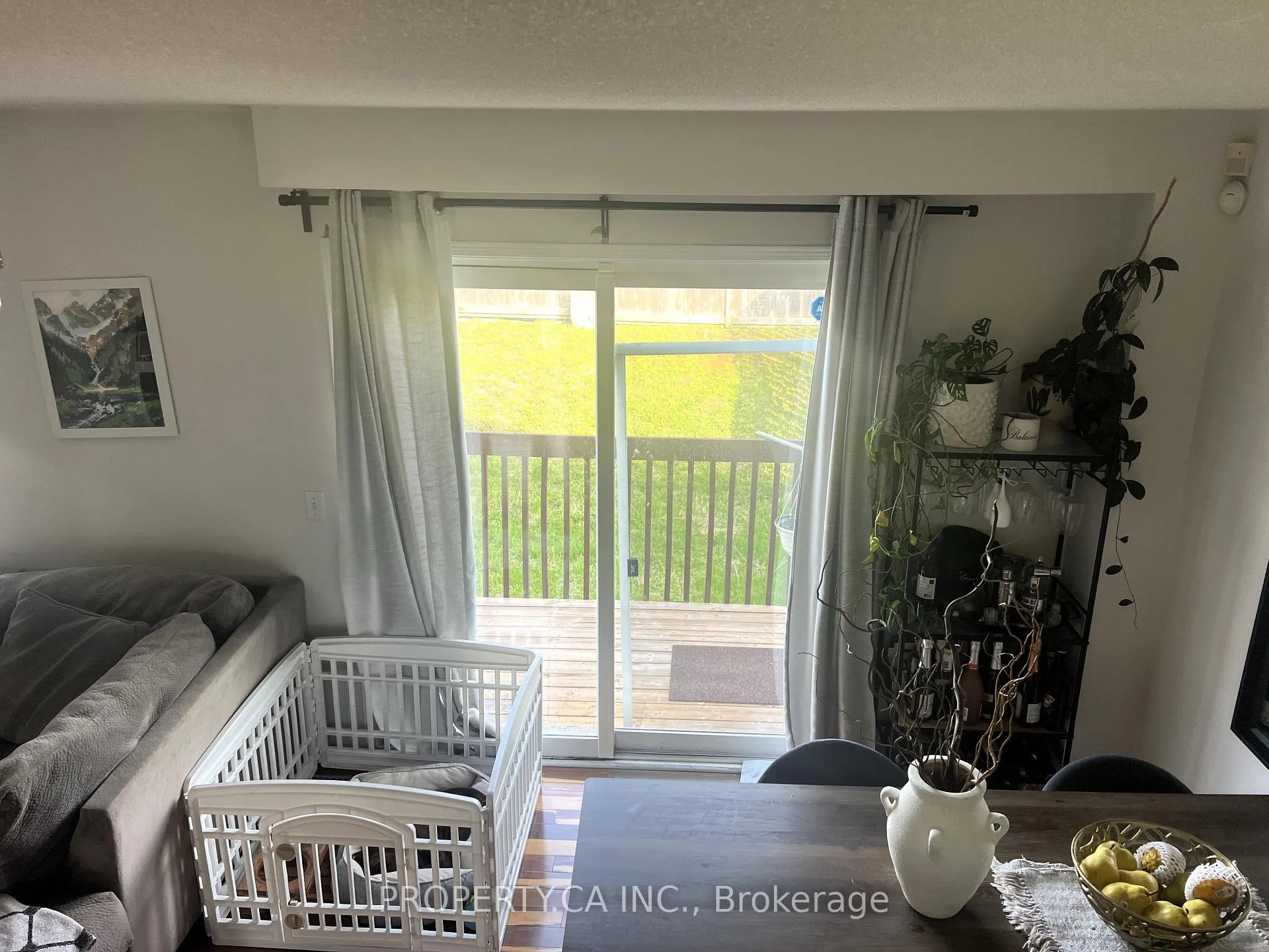 Photo 5 of 46 Seaside Circle, Brampton, Sandringham-Wellington — HOMEH