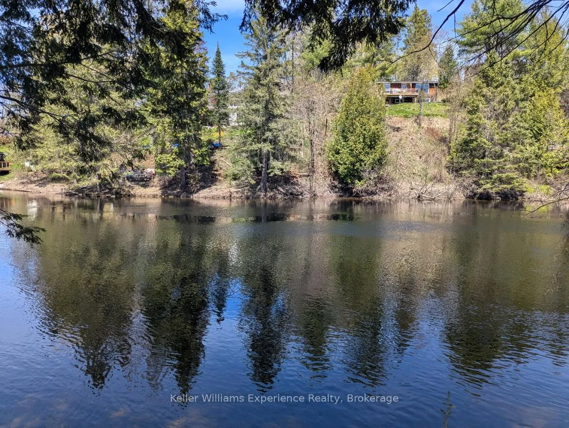 Photo 7 of 75 Southbank Drive, Bracebridge, Macaulay — HOMEH