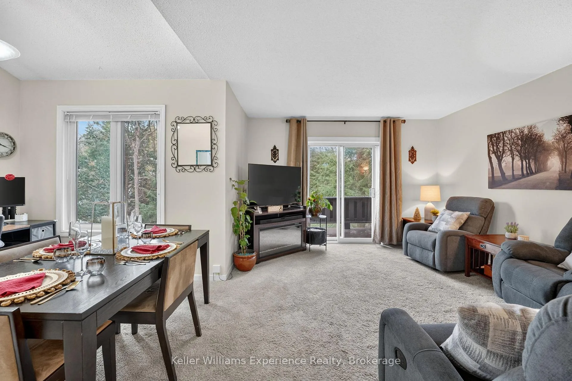 Photo 14 of 75 Southbank Drive, Bracebridge, Macaulay — HOMEH