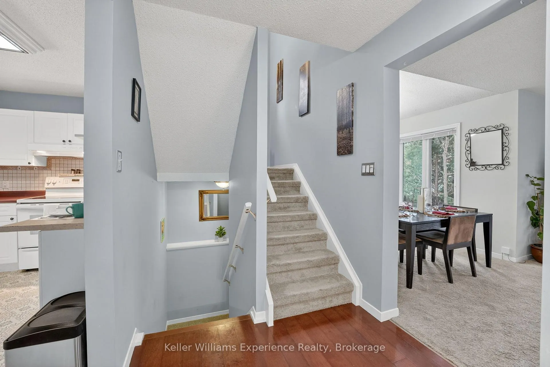 Photo 16 of 75 Southbank Drive, Bracebridge, Macaulay — HOMEH