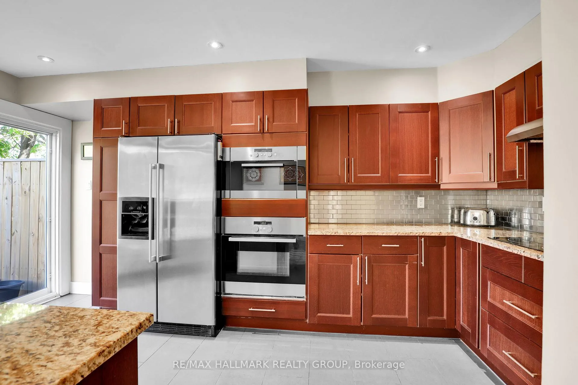 Photo 13 of 123 Mcclellan Road, Ottawa, Sheahan Estates/Trend Village — HOMEH
