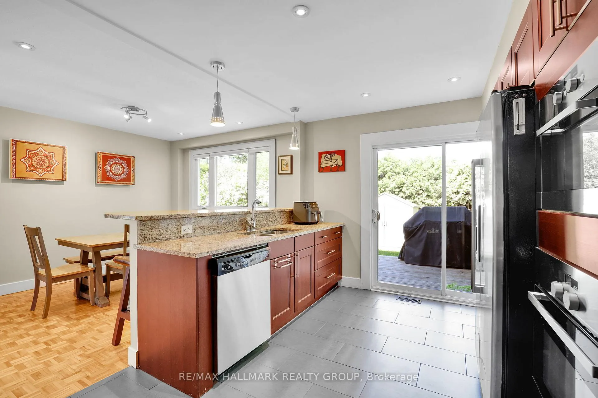 Photo 17 of 123 Mcclellan Road, Ottawa, Sheahan Estates/Trend Village — HOMEH