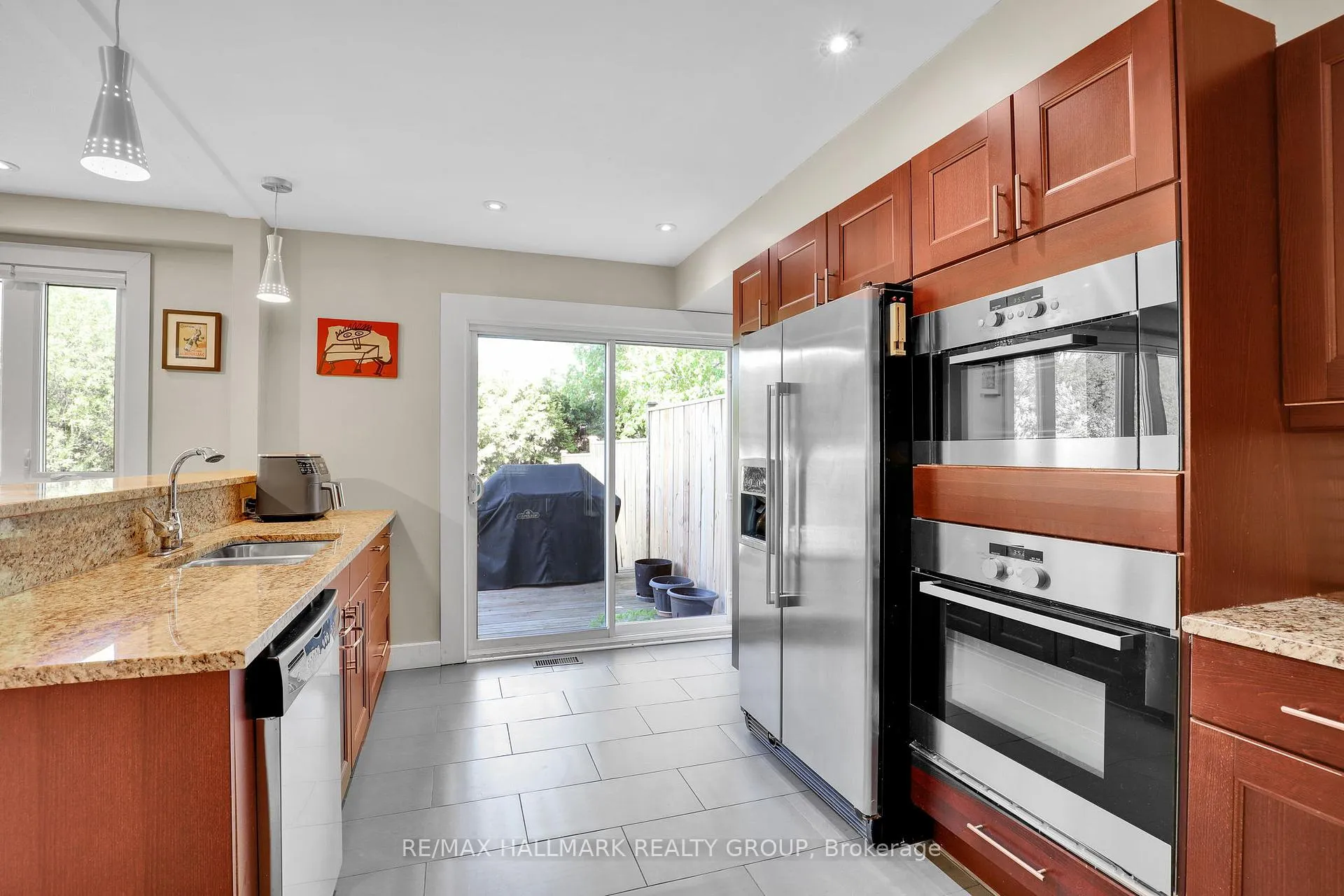 Photo 18 of 123 Mcclellan Road, Ottawa, Sheahan Estates/Trend Village — HOMEH