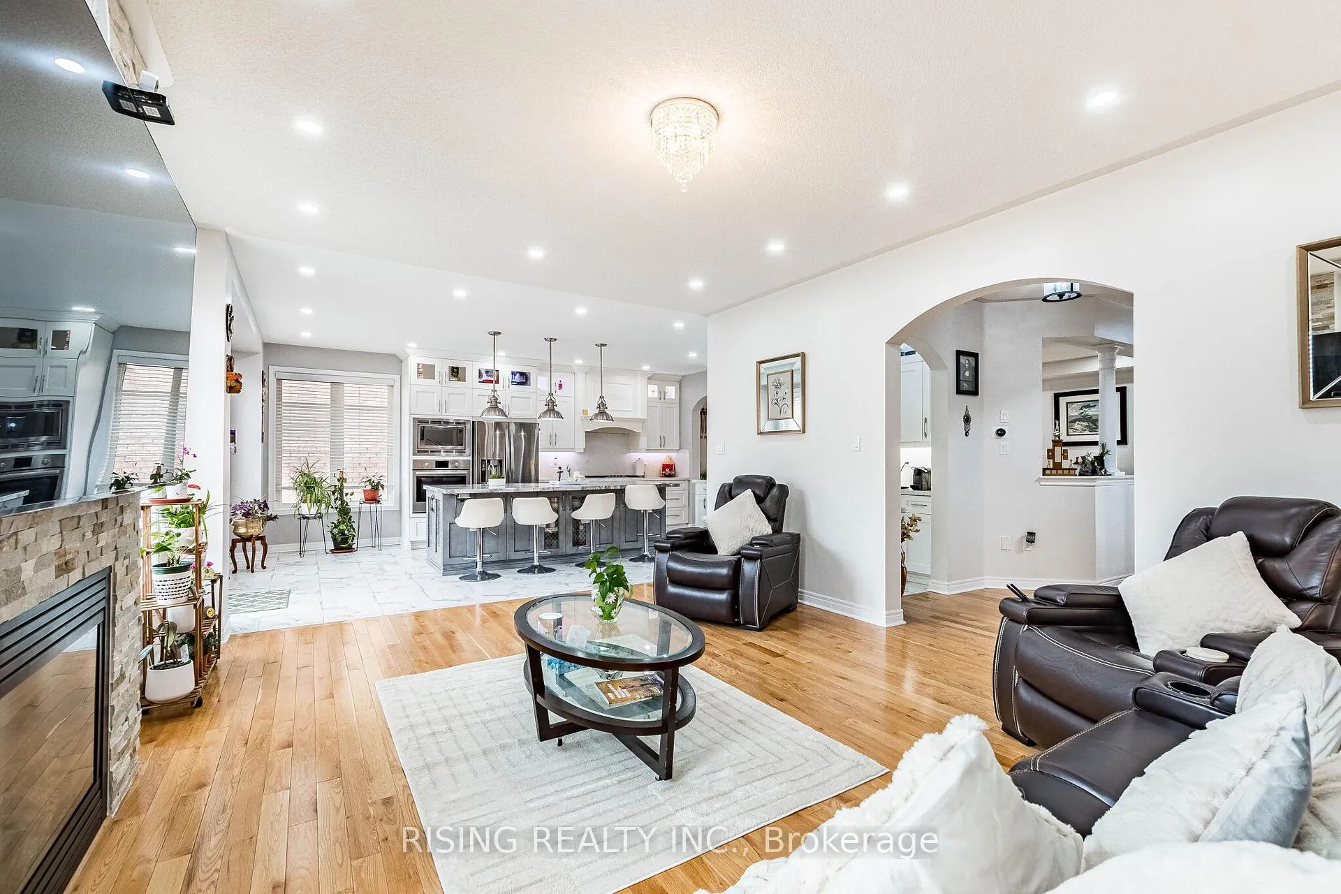 Photo 6 of 33 Seastar Road, Brampton, Bram West — HOMEH