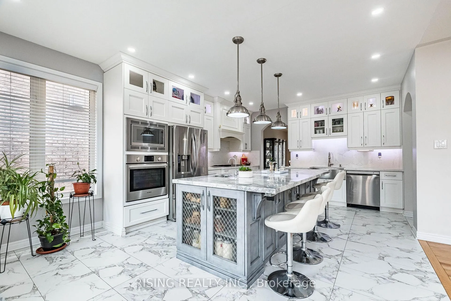 Photo 9 of 33 Seastar Road, Brampton, Bram West — HOMEH
