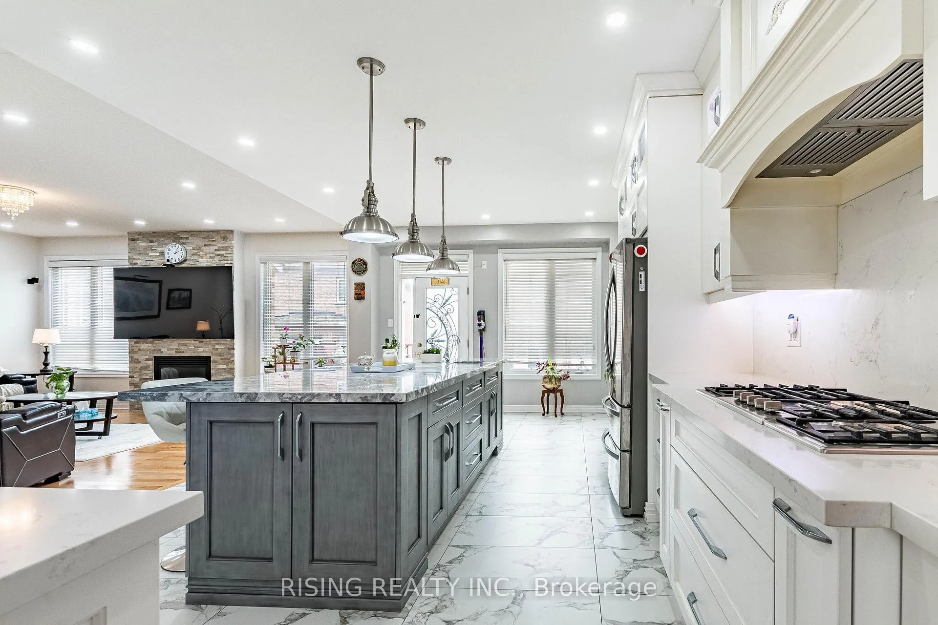 Photo 10 of 33 Seastar Road, Brampton, Bram West — HOMEH