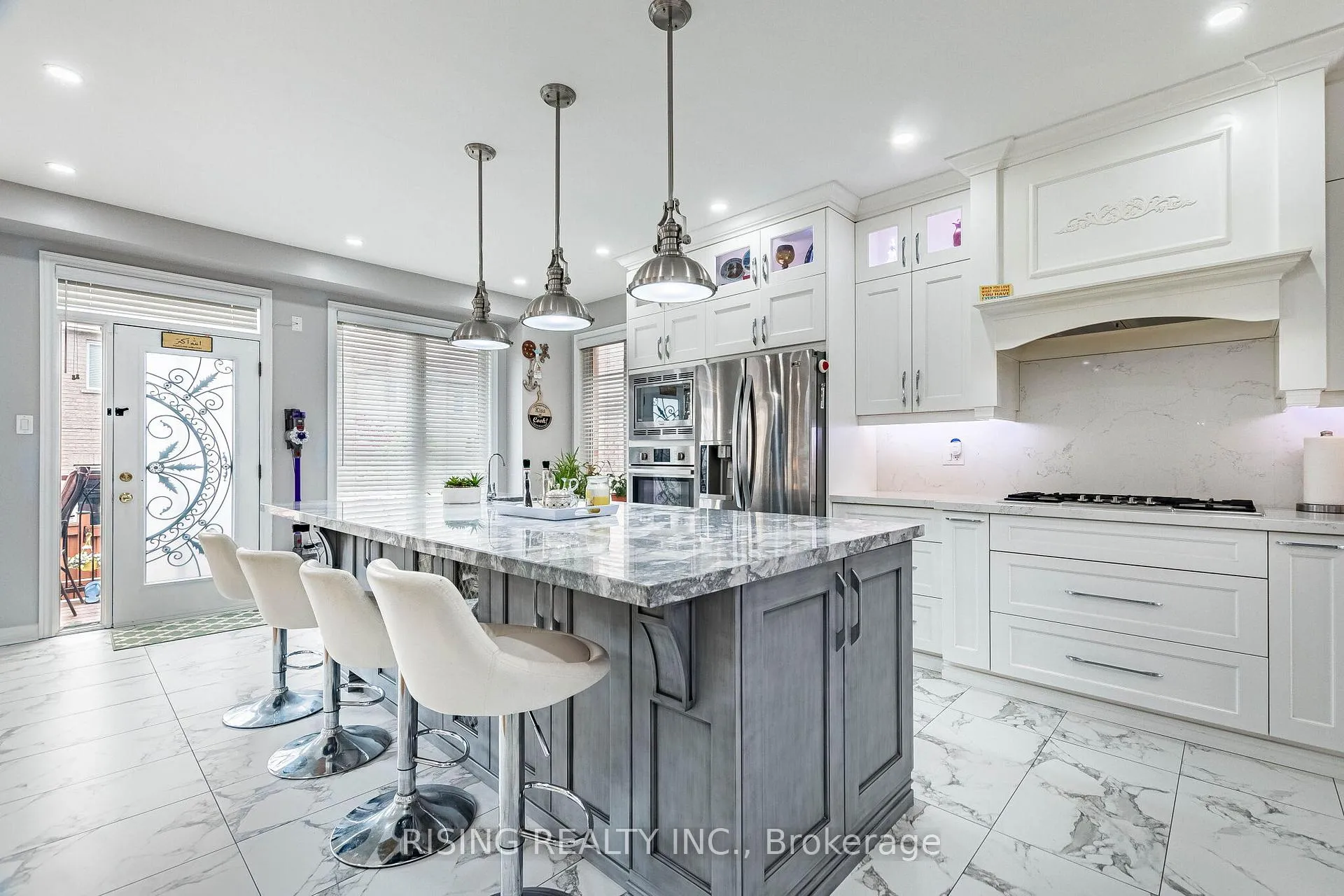 Photo 11 of 33 Seastar Road, Brampton, Bram West — HOMEH