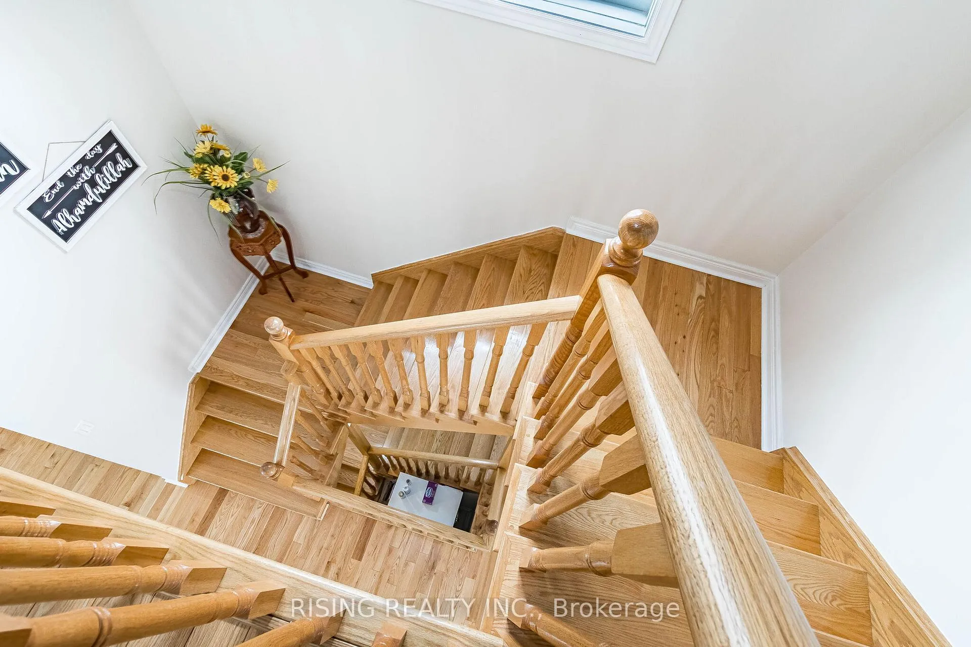 Photo 13 of 33 Seastar Road, Brampton, Bram West — HOMEH