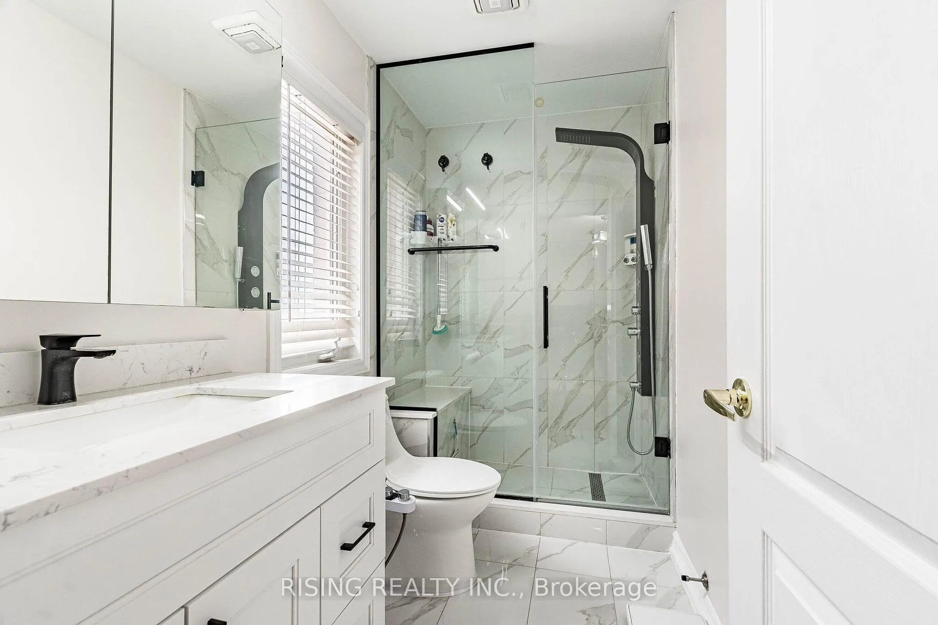 Photo 23 of 33 Seastar Road, Brampton, Bram West — HOMEH