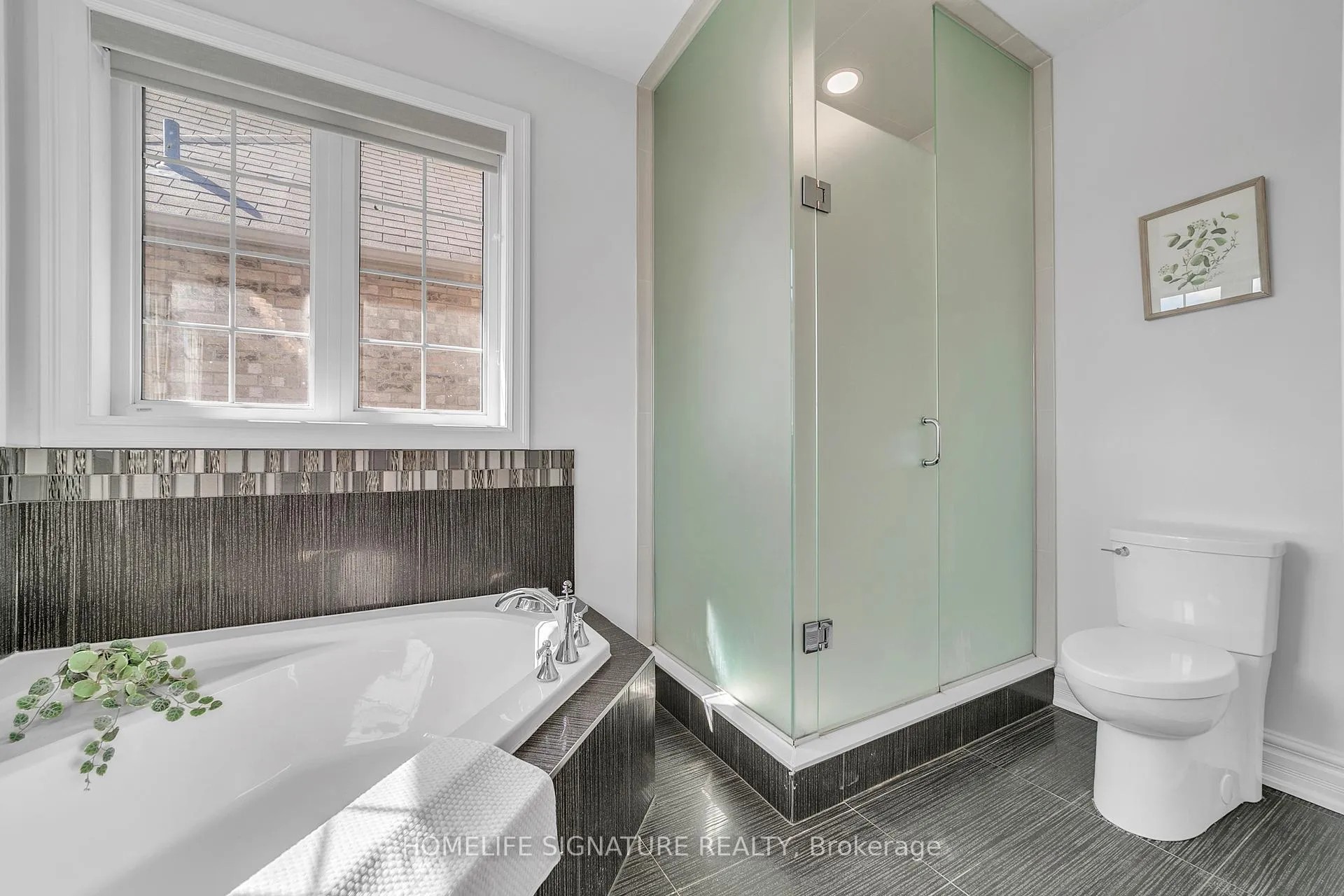 Photo 17 of 5 Mckay Avenue, New Tecumseth, Tottenham — HOMEH