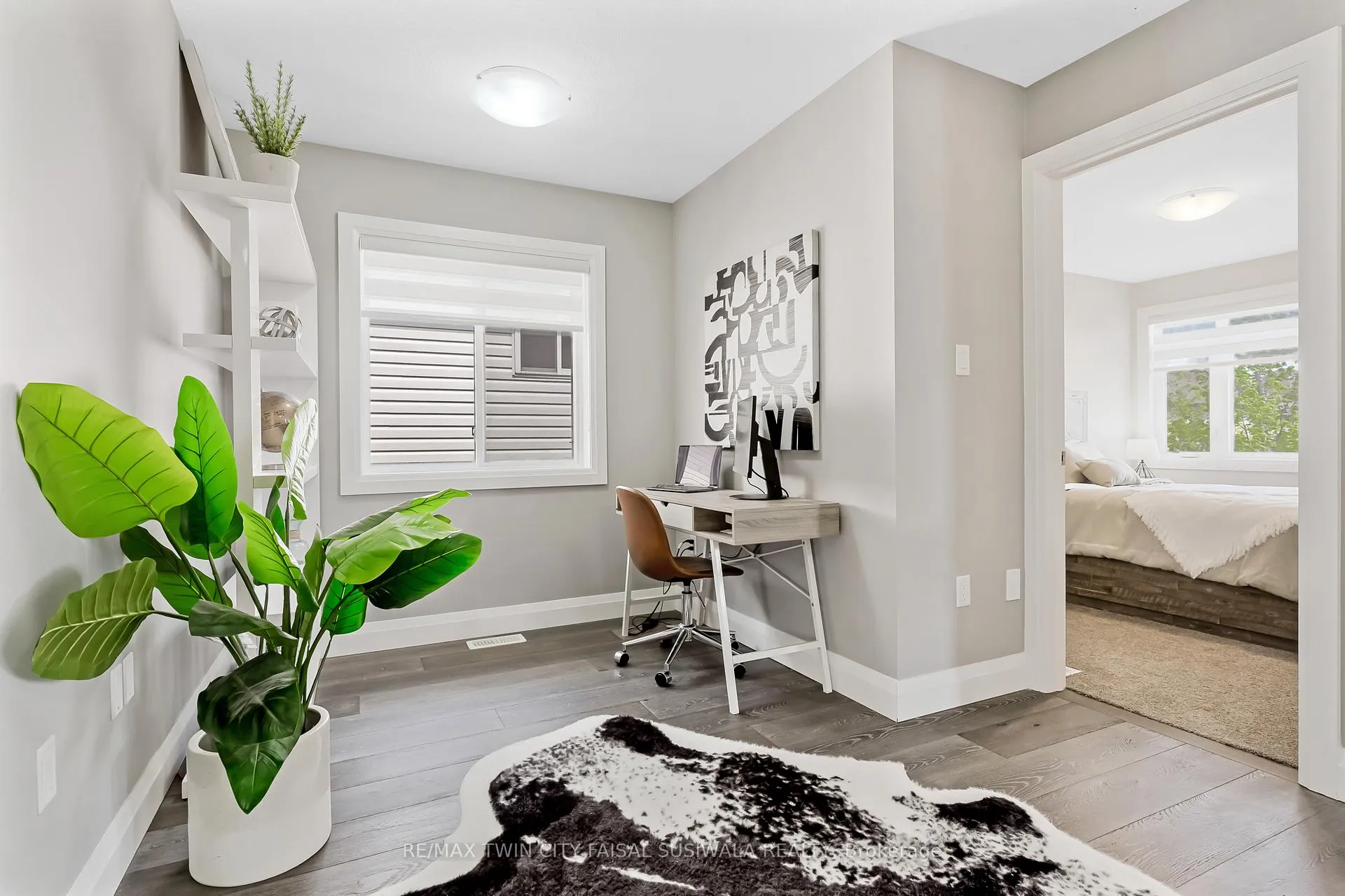 Photo 28 of 795 Autumn Willow Drive, Waterloo — HOMEH