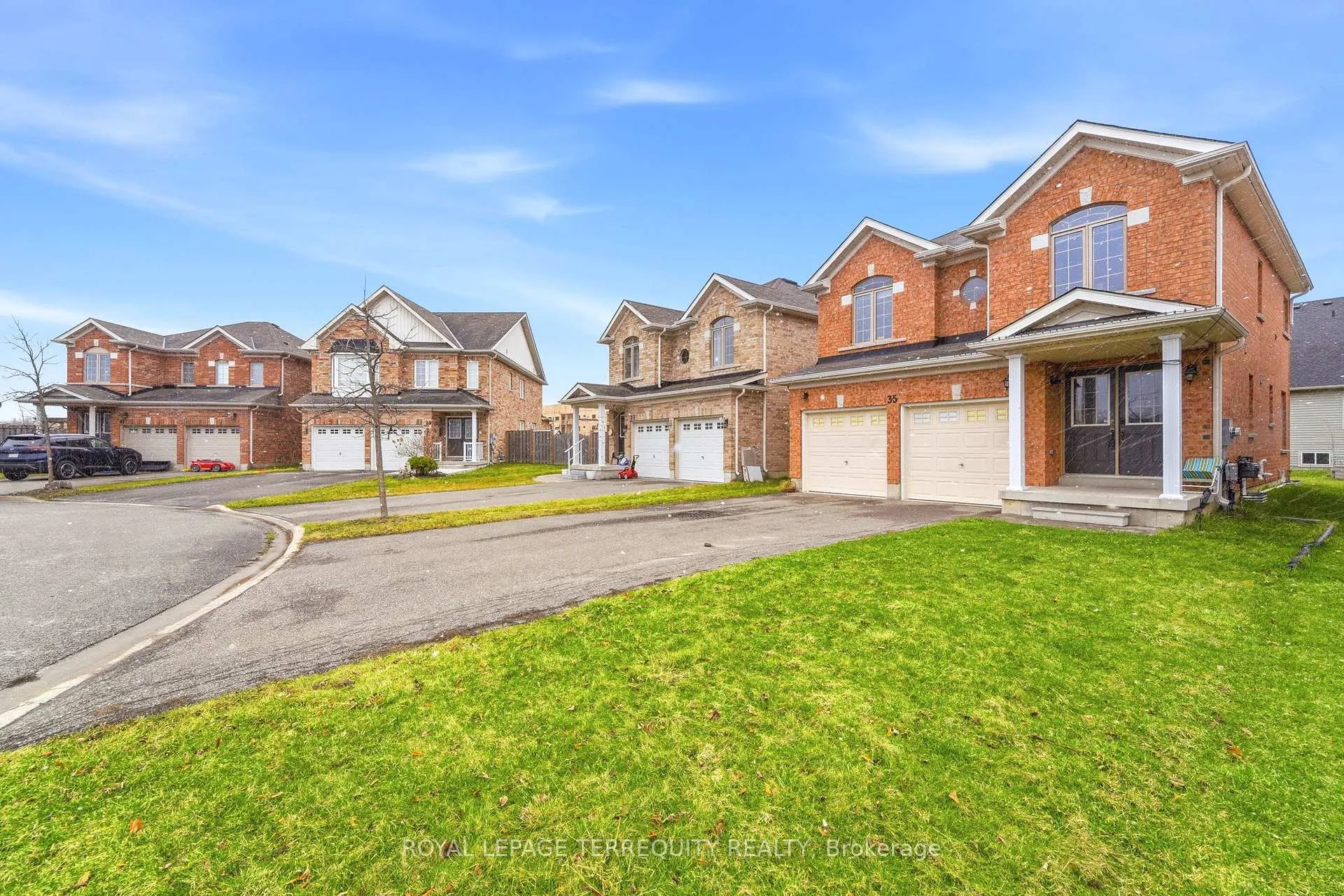 Photo 1 of 35 Colonel Lyall Street, St. Catharines, Secord Woods — HOMEH