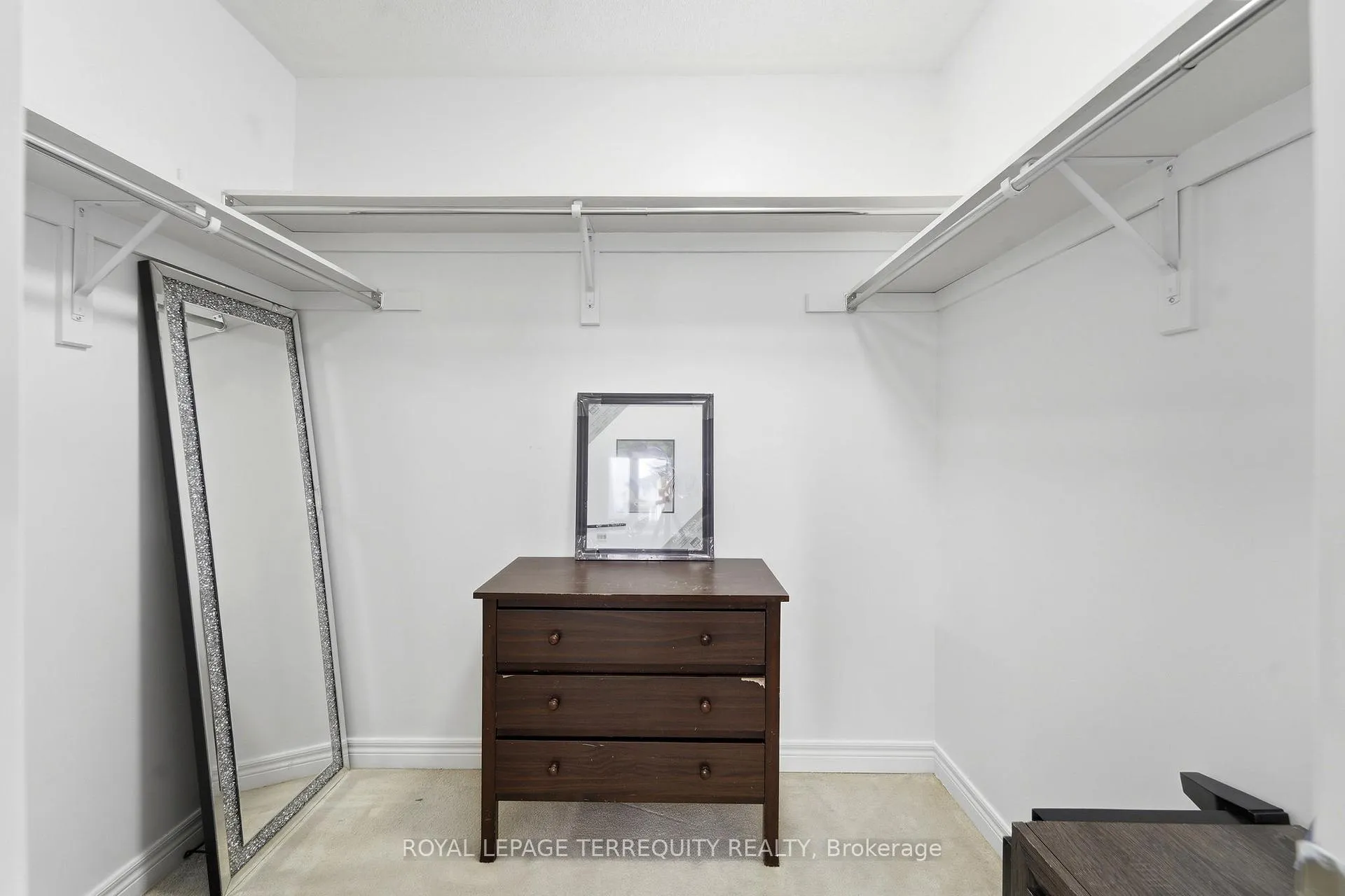 Photo 30 of 35 Colonel Lyall Street, St. Catharines, Secord Woods — HOMEH