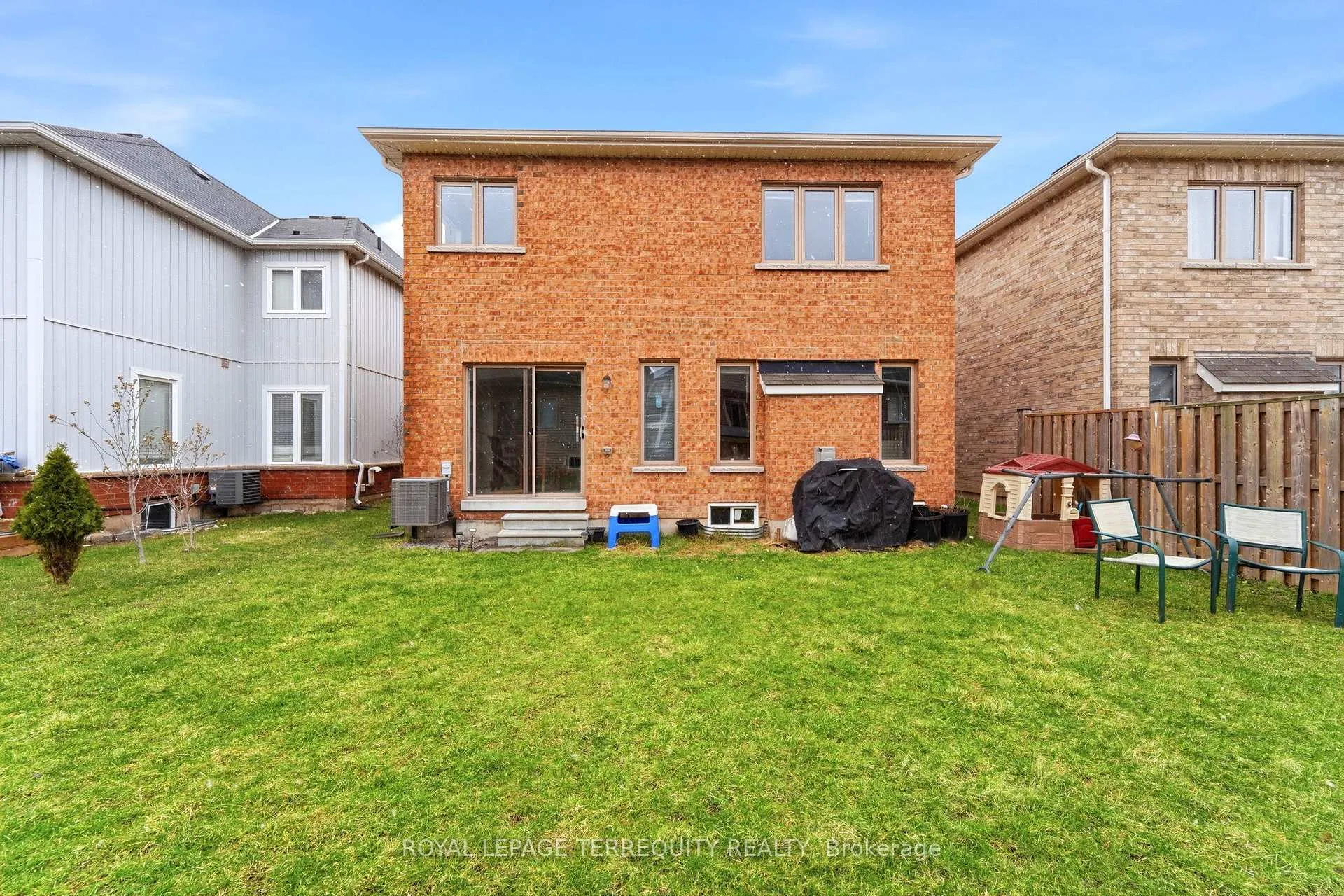 Photo 36 of 35 Colonel Lyall Street, St. Catharines, Secord Woods — HOMEH