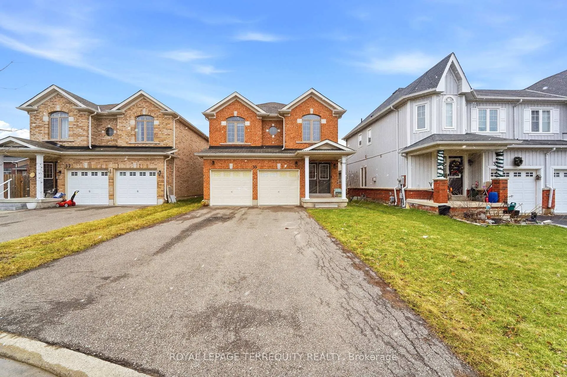 Photo 41 of 35 Colonel Lyall Street, St. Catharines, Secord Woods — HOMEH