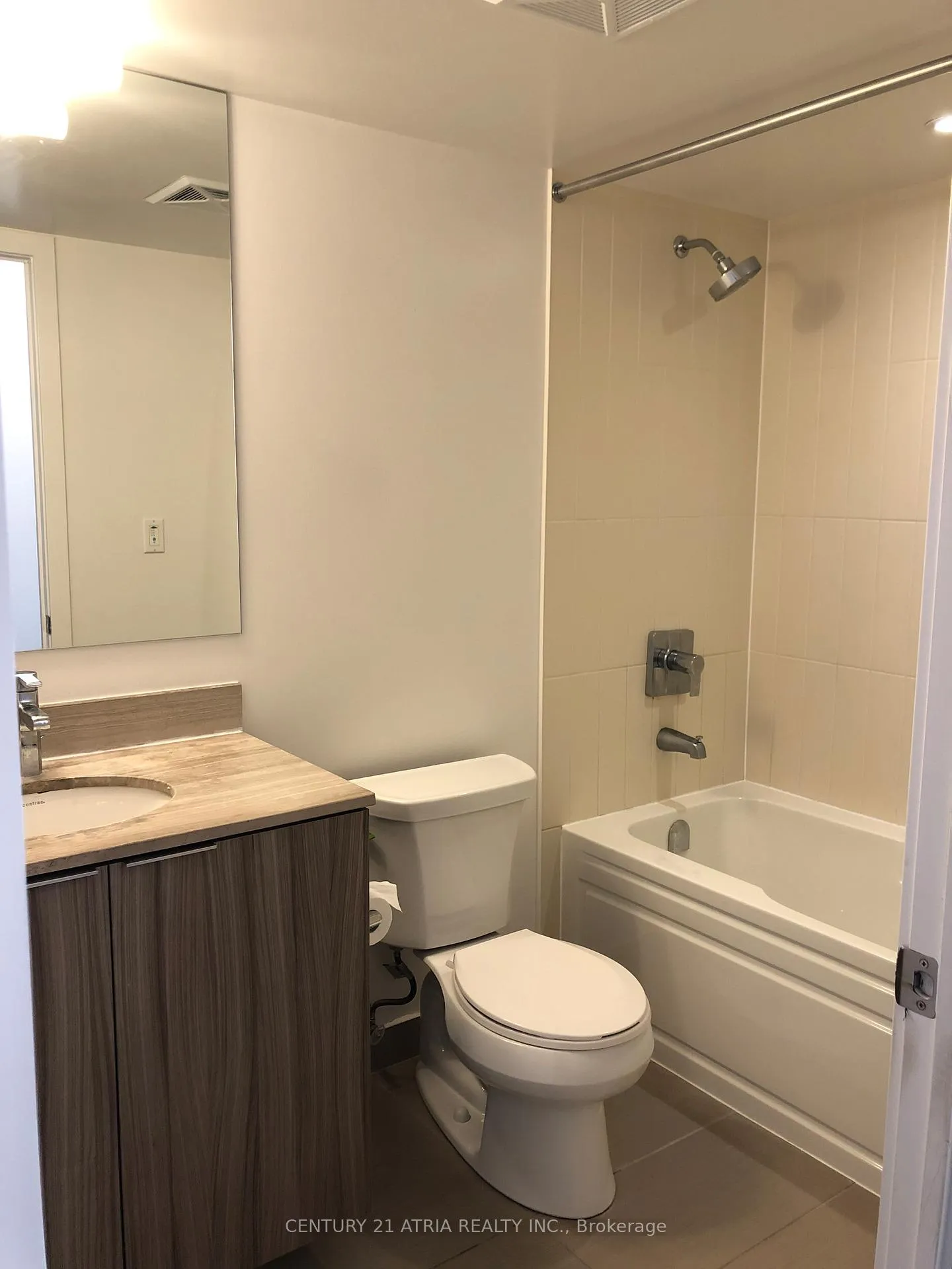 Photo 2 of Unit 1505, 955 Bay Street, Toronto, Bay Street Corridor — HOMEH
