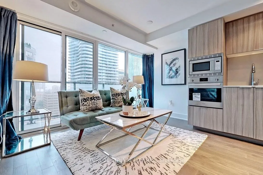 Photo 11 of Unit 1505, 955 Bay Street, Toronto, Bay Street Corridor — HOMEH