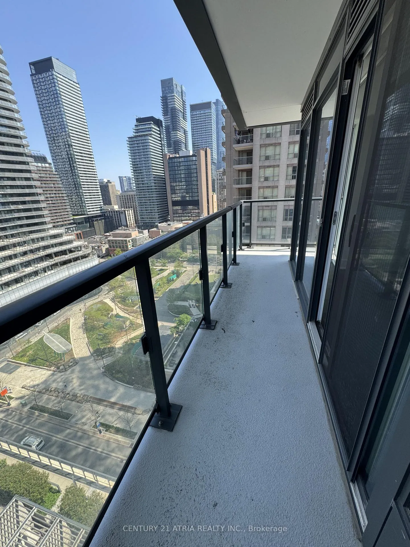 Photo 15 of Unit 1505, 955 Bay Street, Toronto, Bay Street Corridor — HOMEH