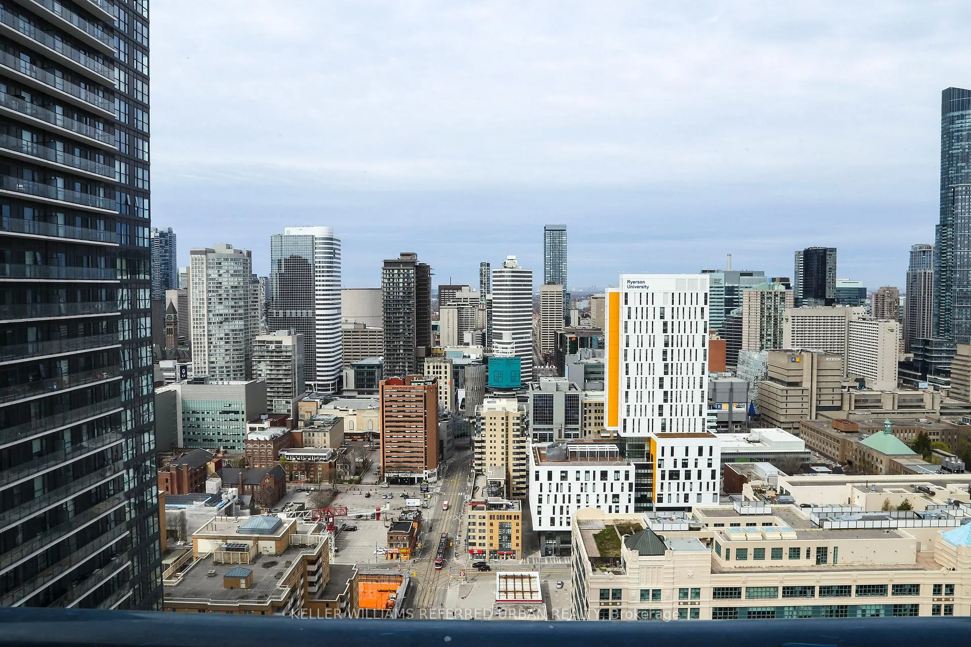 Front of Unit 3507, 251 Jarvis Street