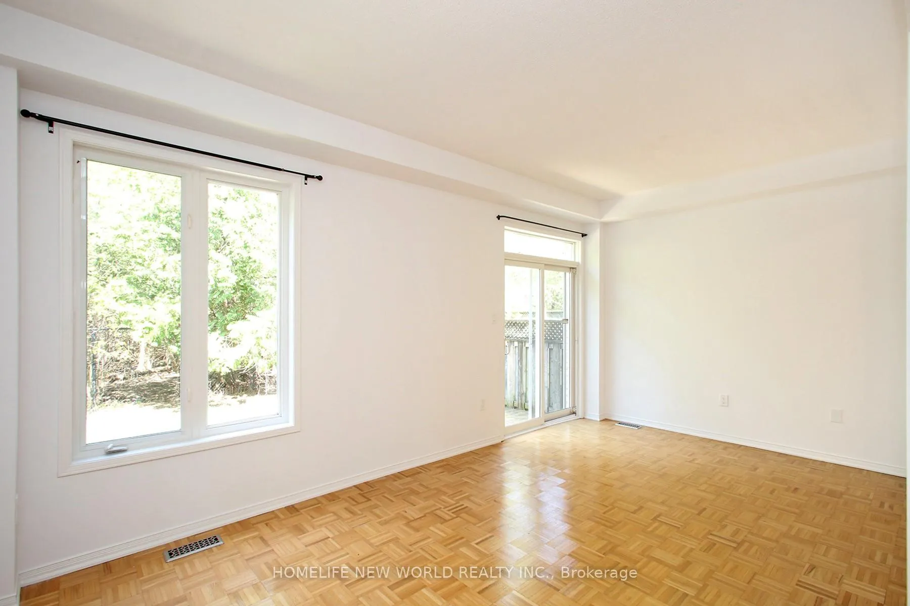 Photo 20 of 362 Strouds Lane, Pickering, Highbush — HOMEH