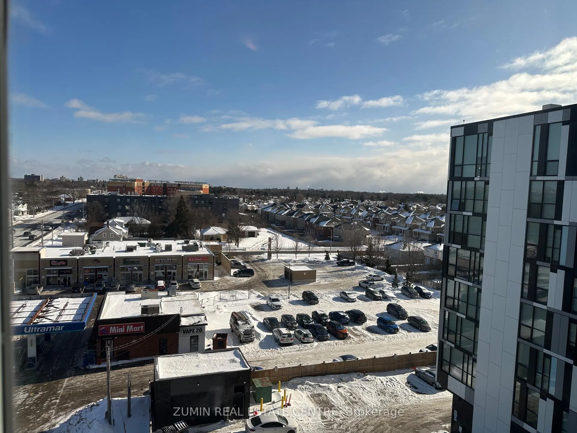 Photo 2 of Unit 738, 1900 Simcoe Street, Oshawa, Samac — HOMEH