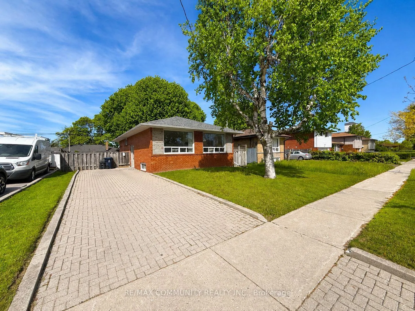 Photo 1 of 22 Cora Crescent, Scarborough, Bendale — HOMEH