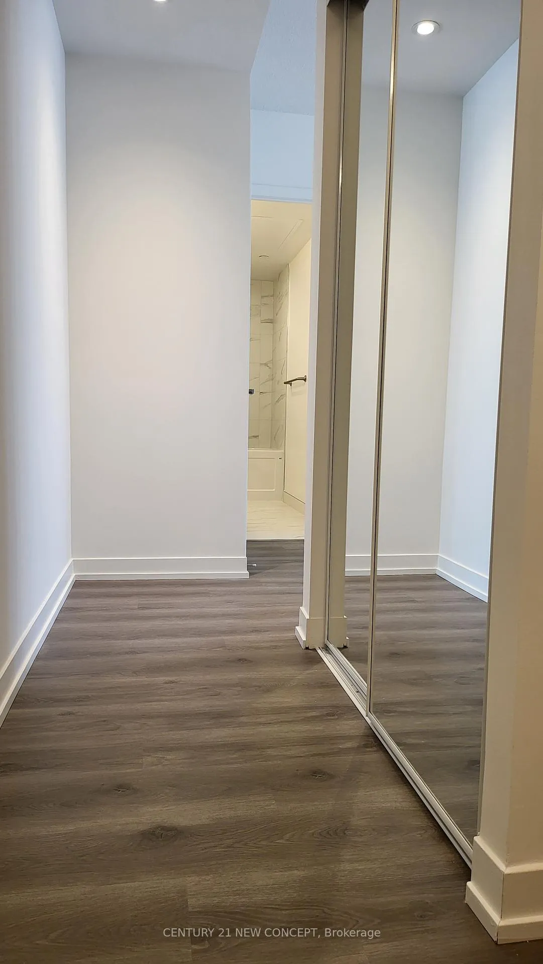 Photo 2 of Unit 2609, 138 Downes Street, Toronto, Waterfront Communities — HOMEH