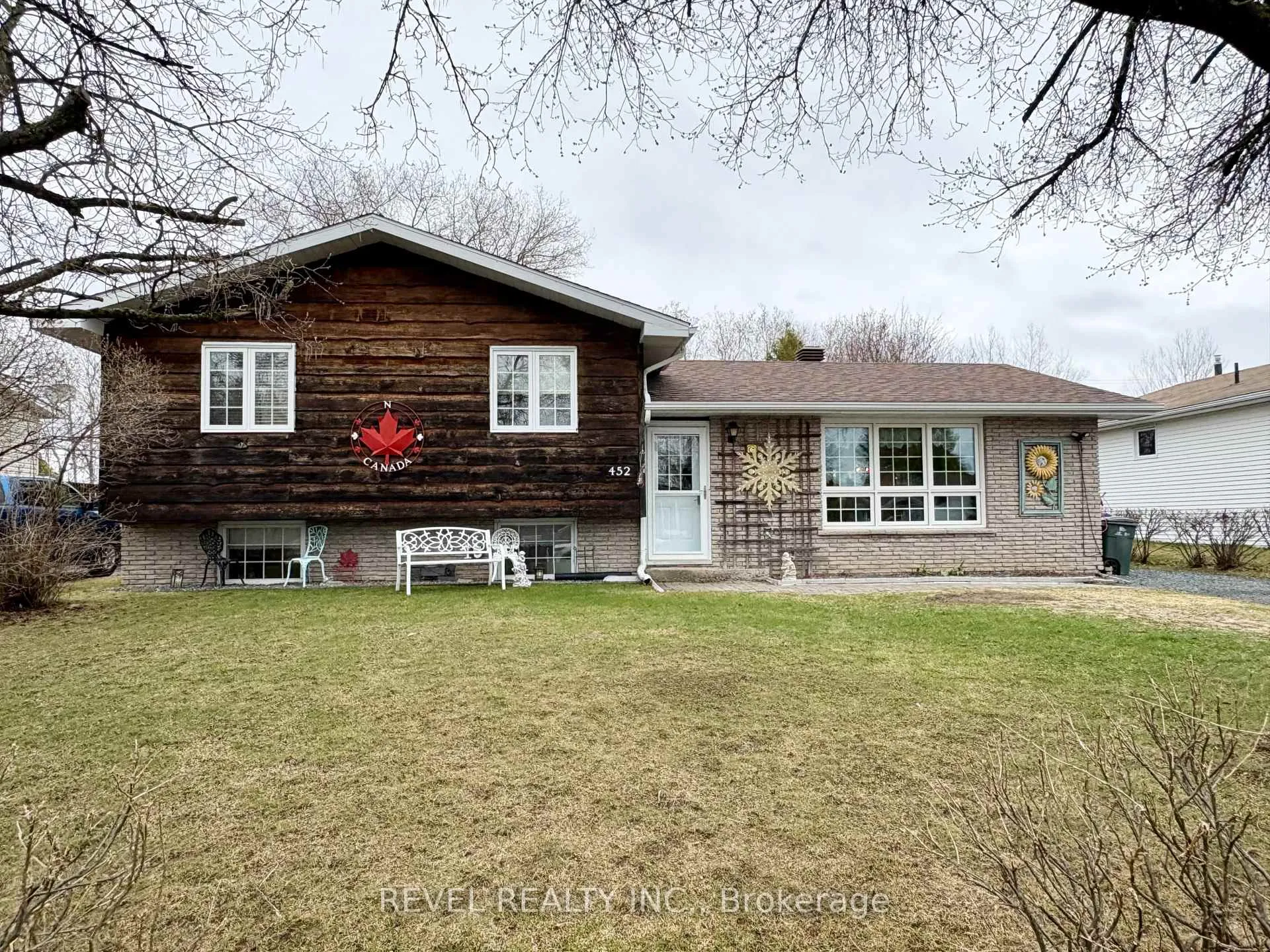 Photo 30 of 452 Eleventh Avenue, Cochrane — HOMEH