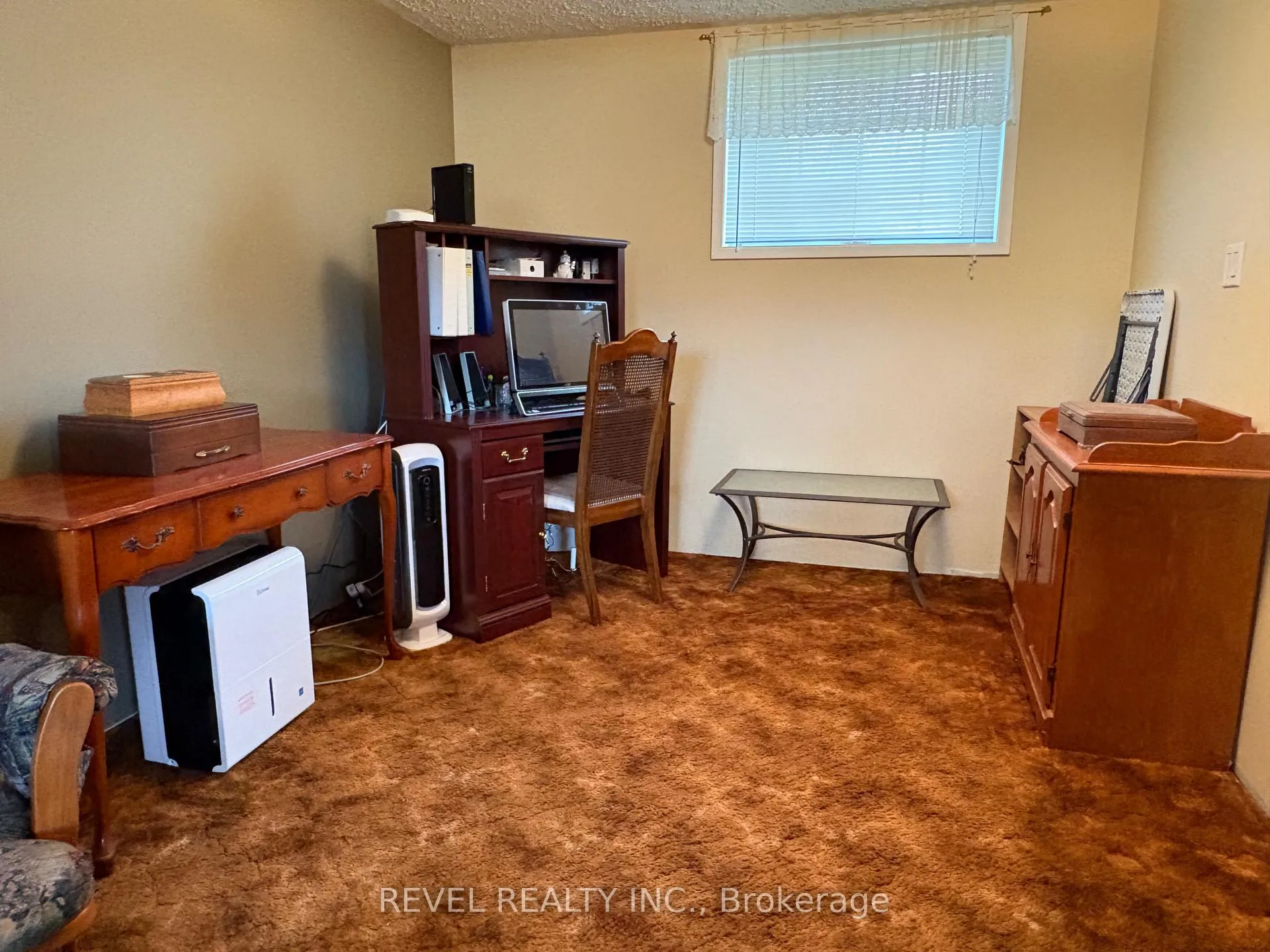Photo 23 of 452 Eleventh Avenue, Cochrane — HOMEH