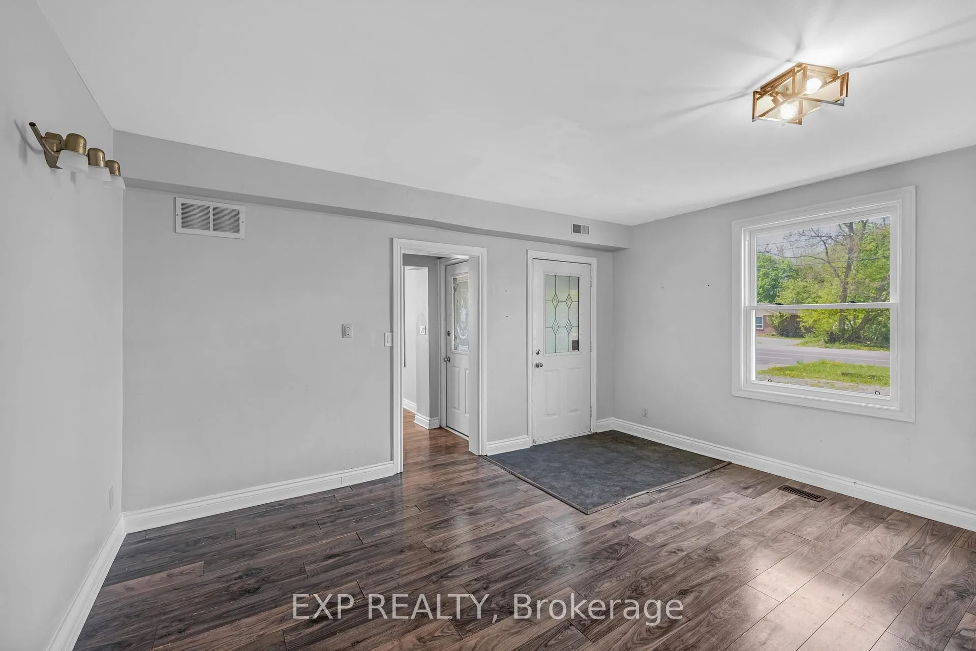Photo 7 of 21023 Dalton Road, Georgina, Sutton & Jackson's Point — HOMEH