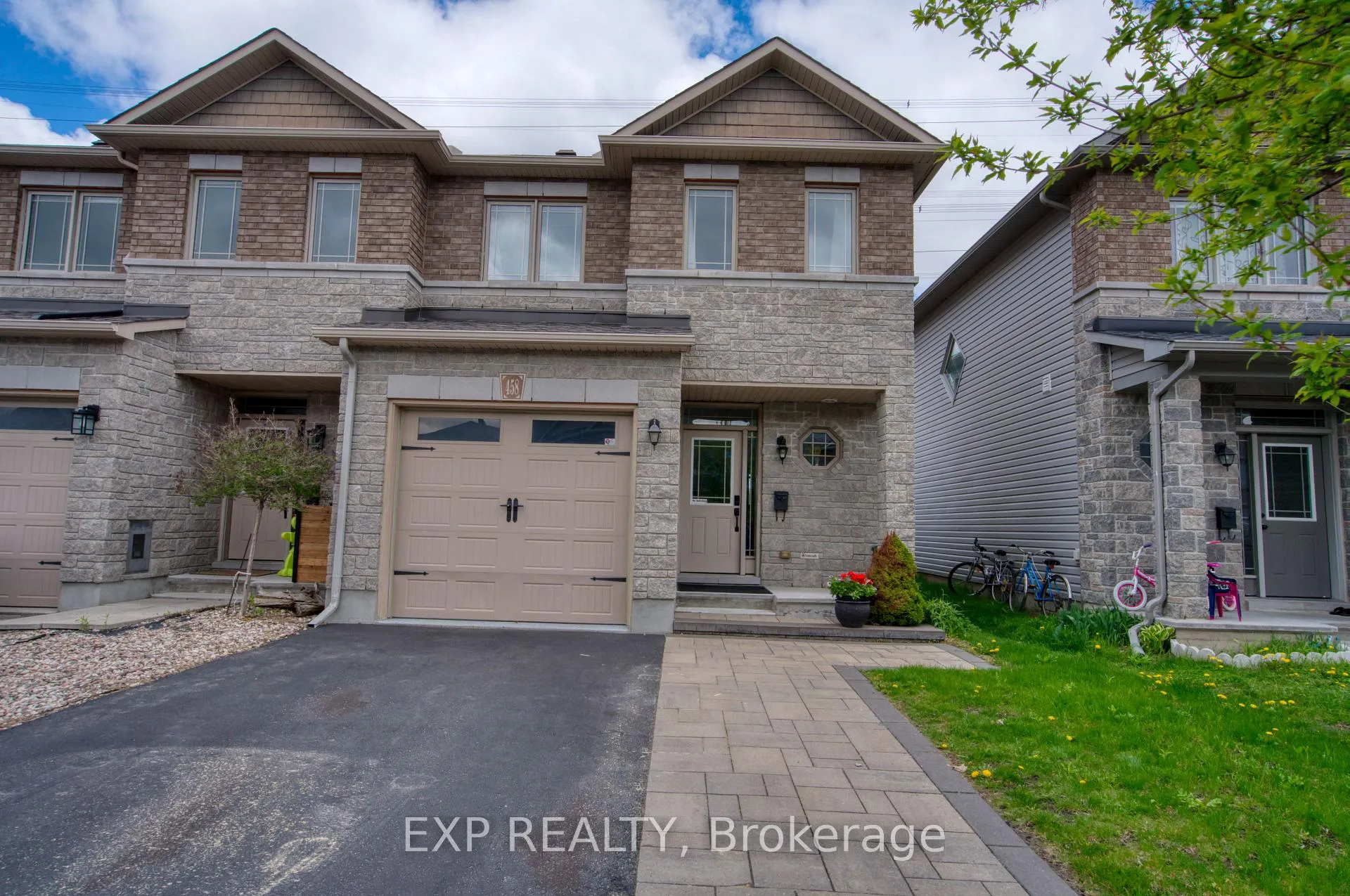 Photo 3 of 458 Barrick Hill Road, Ottawa, Kanata - Emerald Meadows/Trailwest — HOMEH