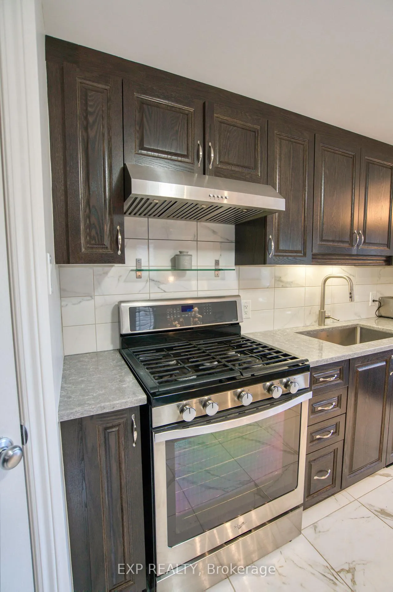 Photo 12 of 458 Barrick Hill Road, Ottawa, Kanata - Emerald Meadows/Trailwest — HOMEH
