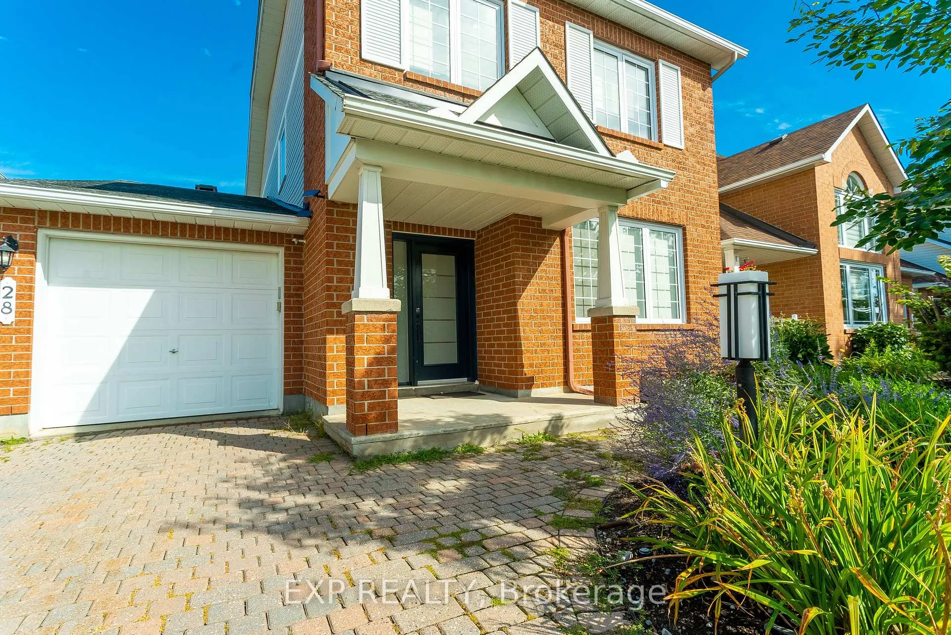 Photo 7 of 28 Chartwell Avenue, Ottawa, Craig Henry/Woodvale — HOMEH