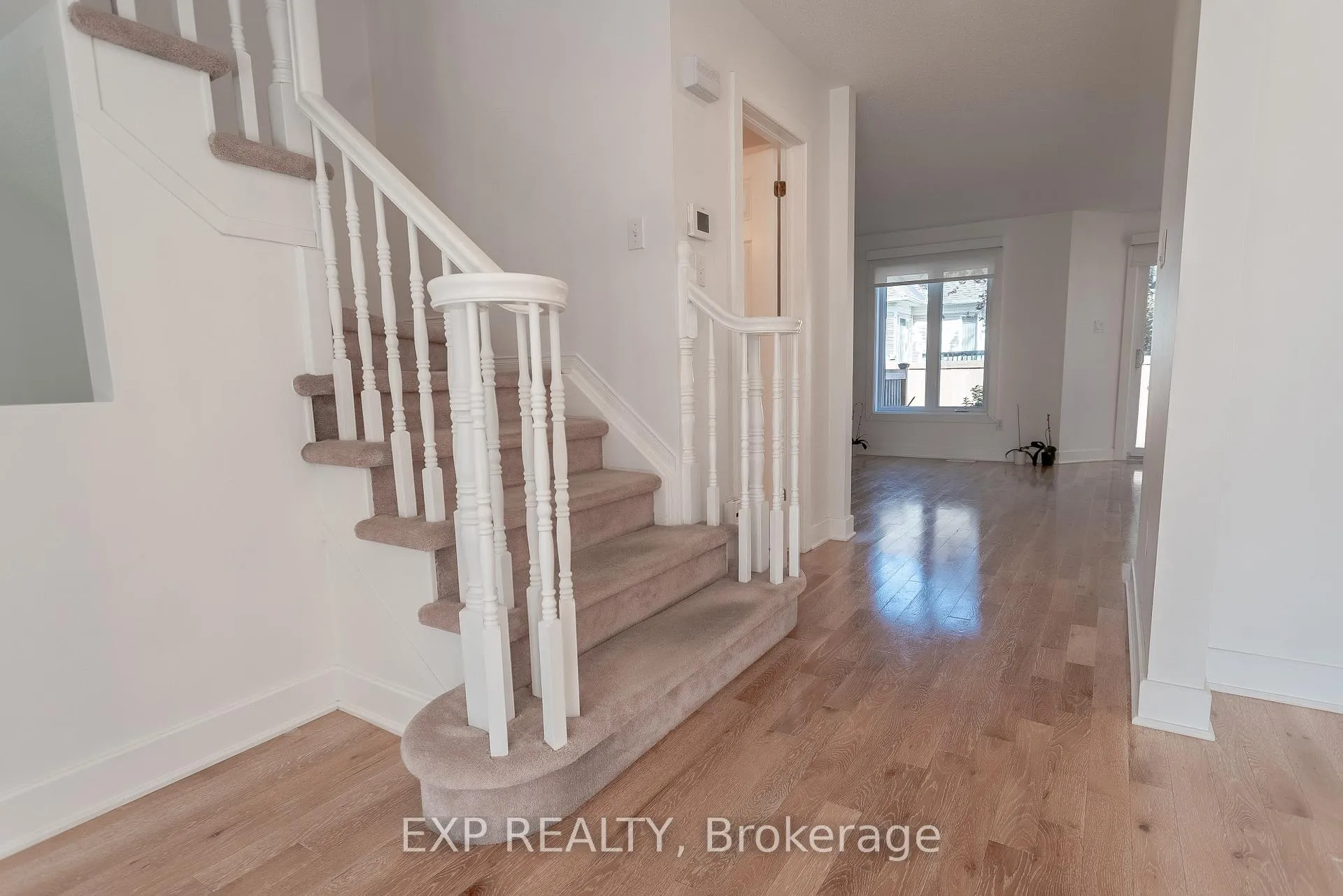 Photo 14 of 28 Chartwell Avenue, Ottawa, Craig Henry/Woodvale — HOMEH