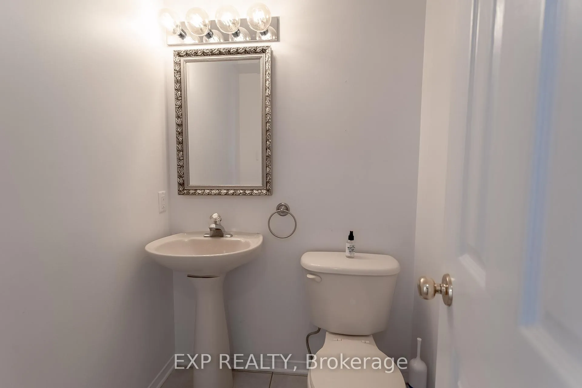 Photo 25 of 28 Chartwell Avenue, Ottawa, Craig Henry/Woodvale — HOMEH