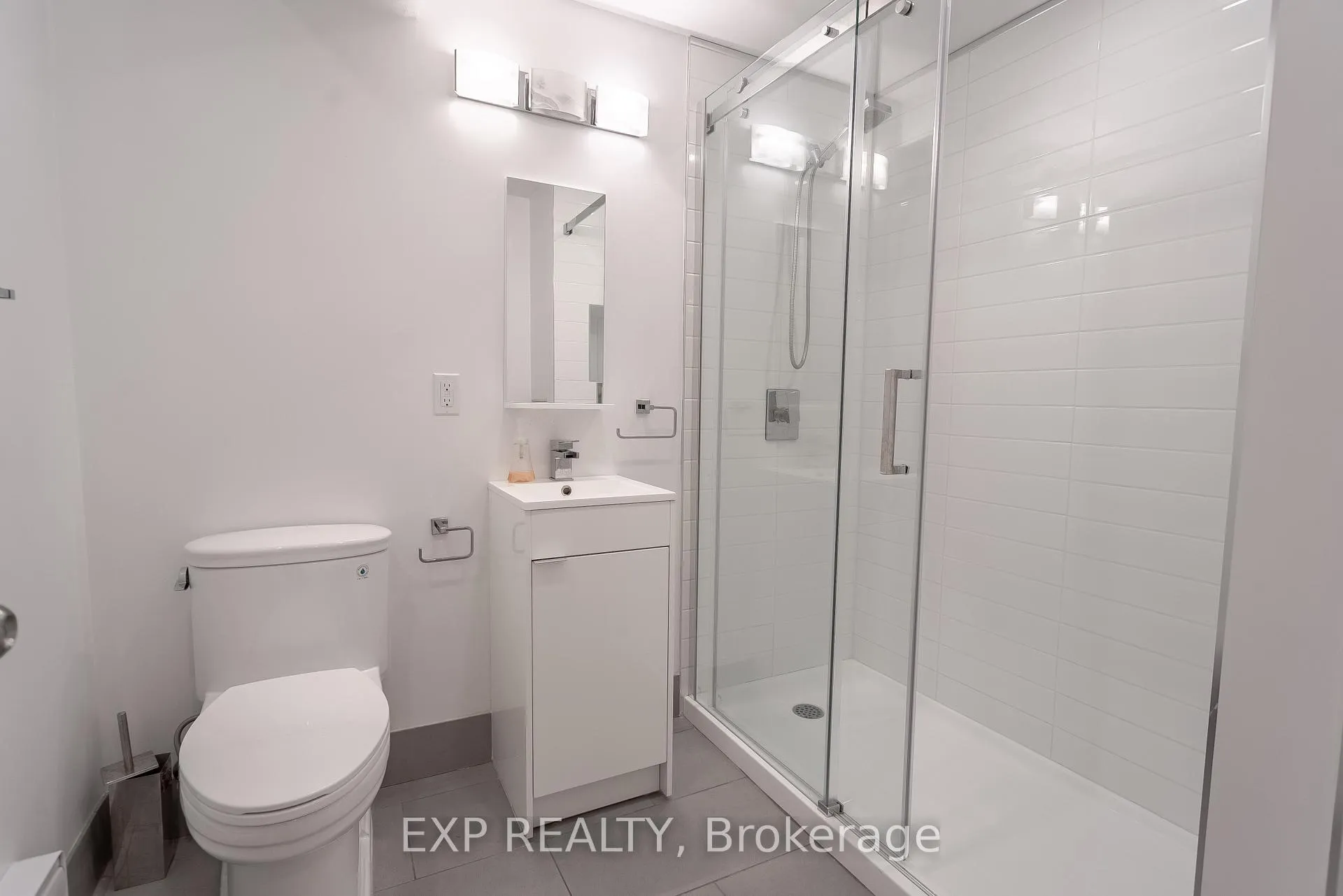 Photo 31 of 28 Chartwell Avenue, Ottawa, Craig Henry/Woodvale — HOMEH
