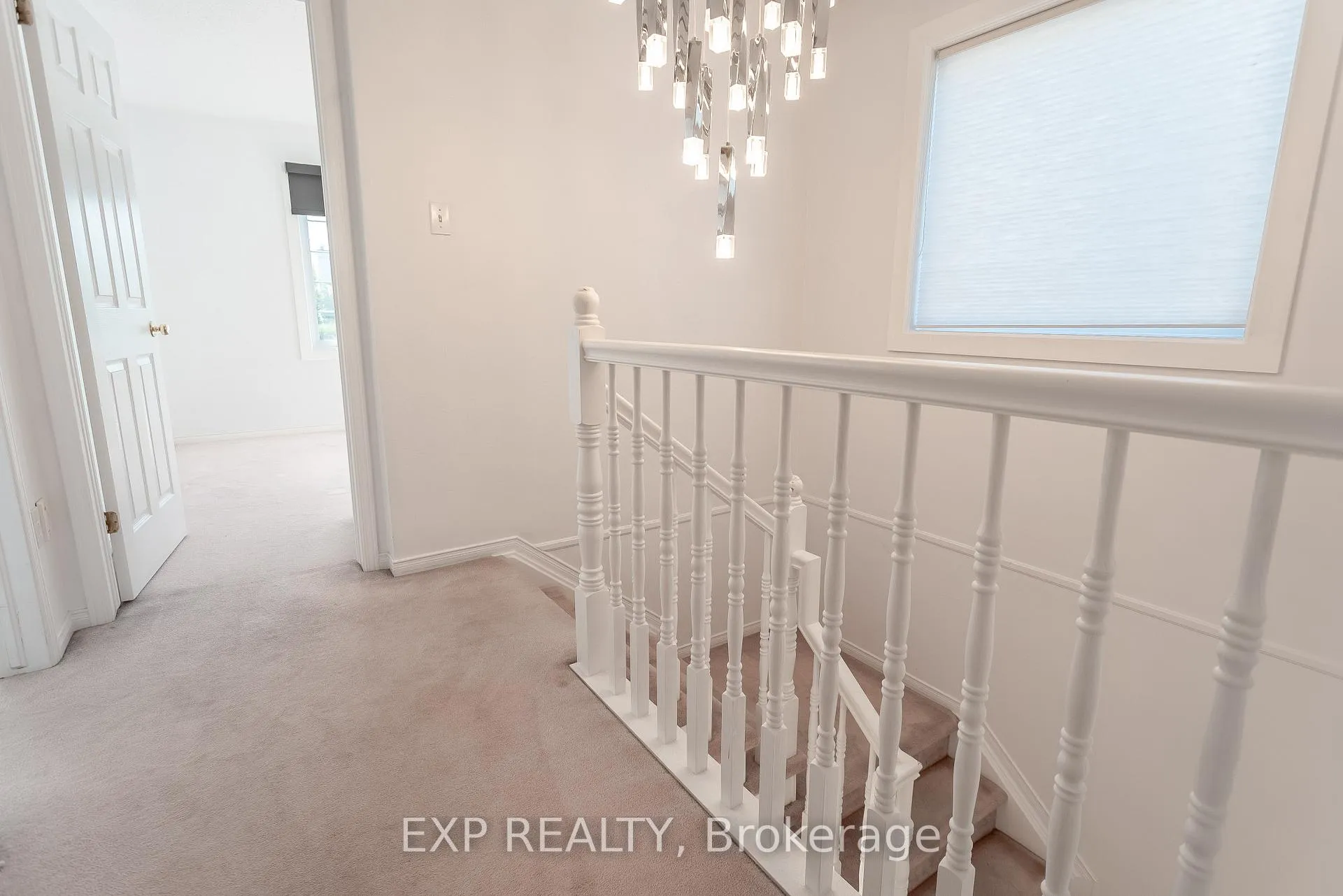 Photo 35 of 28 Chartwell Avenue, Ottawa, Craig Henry/Woodvale — HOMEH