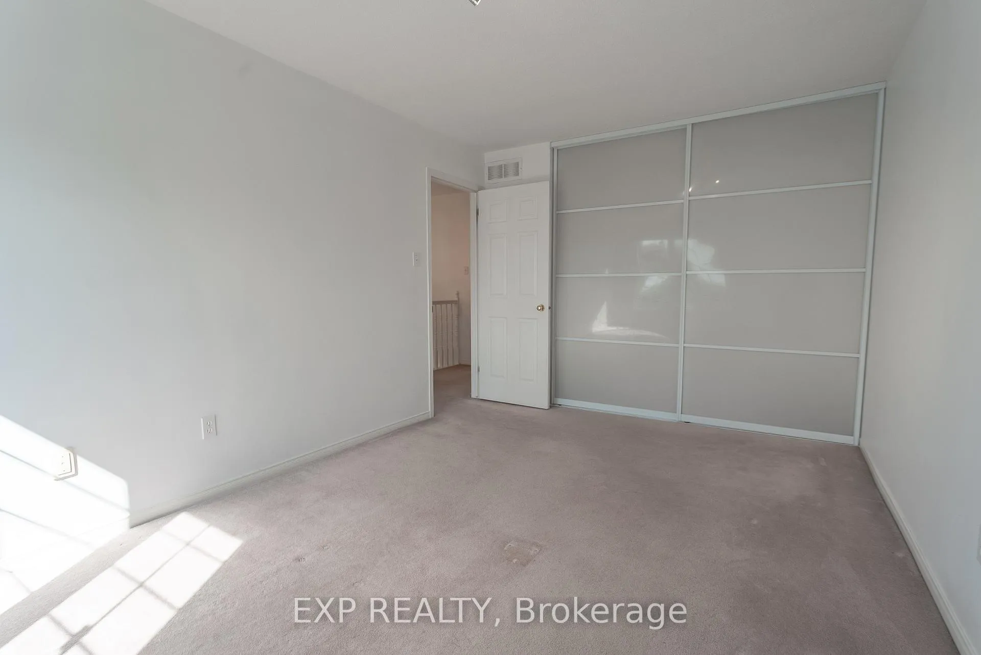 Photo 40 of 28 Chartwell Avenue, Ottawa, Craig Henry/Woodvale — HOMEH