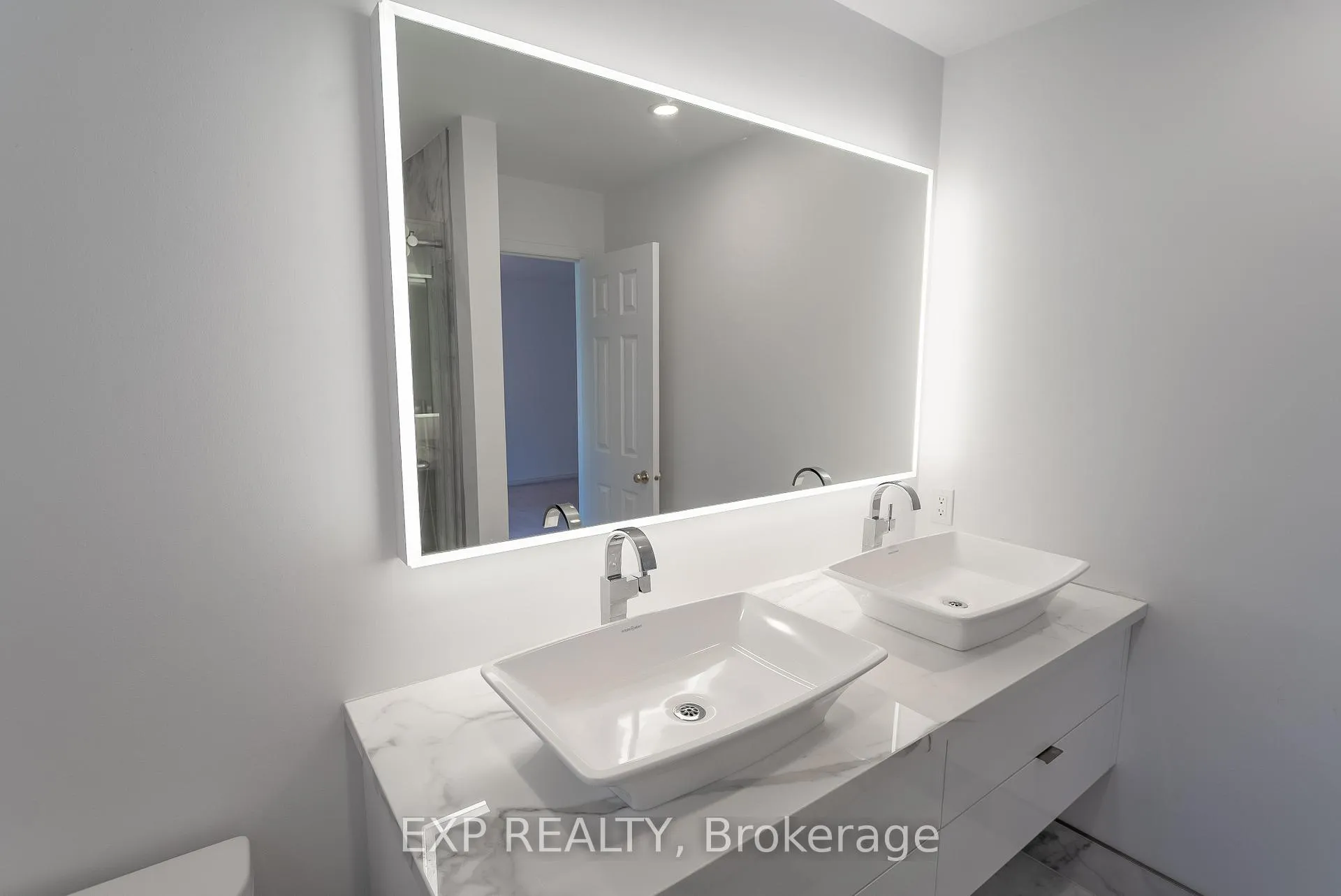 Photo 42 of 28 Chartwell Avenue, Ottawa, Craig Henry/Woodvale — HOMEH