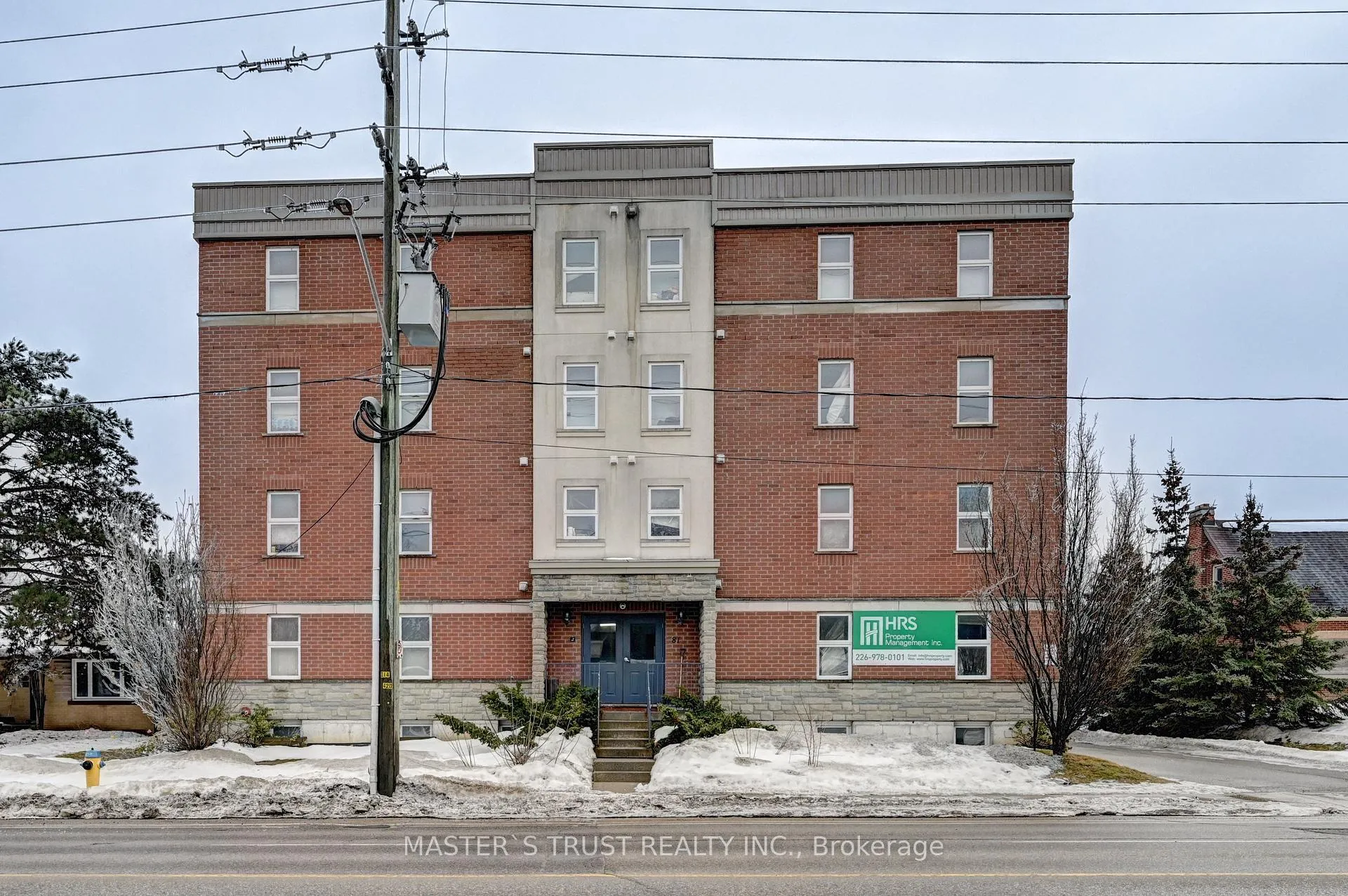 Front of Unit Unit 12, 81 Columbia Street W
