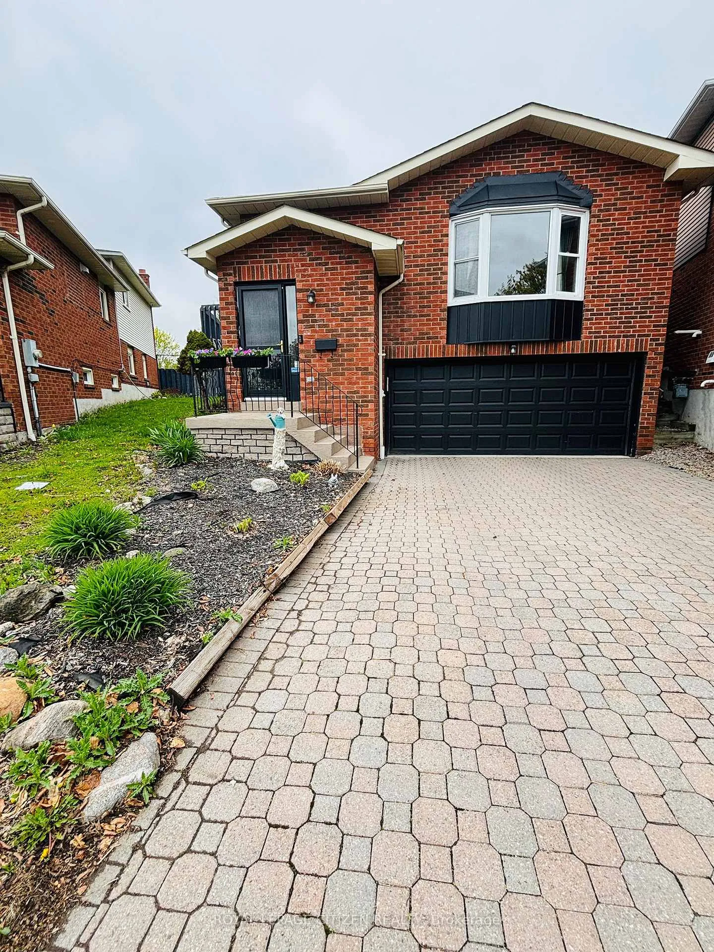 Photo 1 of 229 Glen Hill Drive, Whitby, Blue Grass Meadows — HOMEH