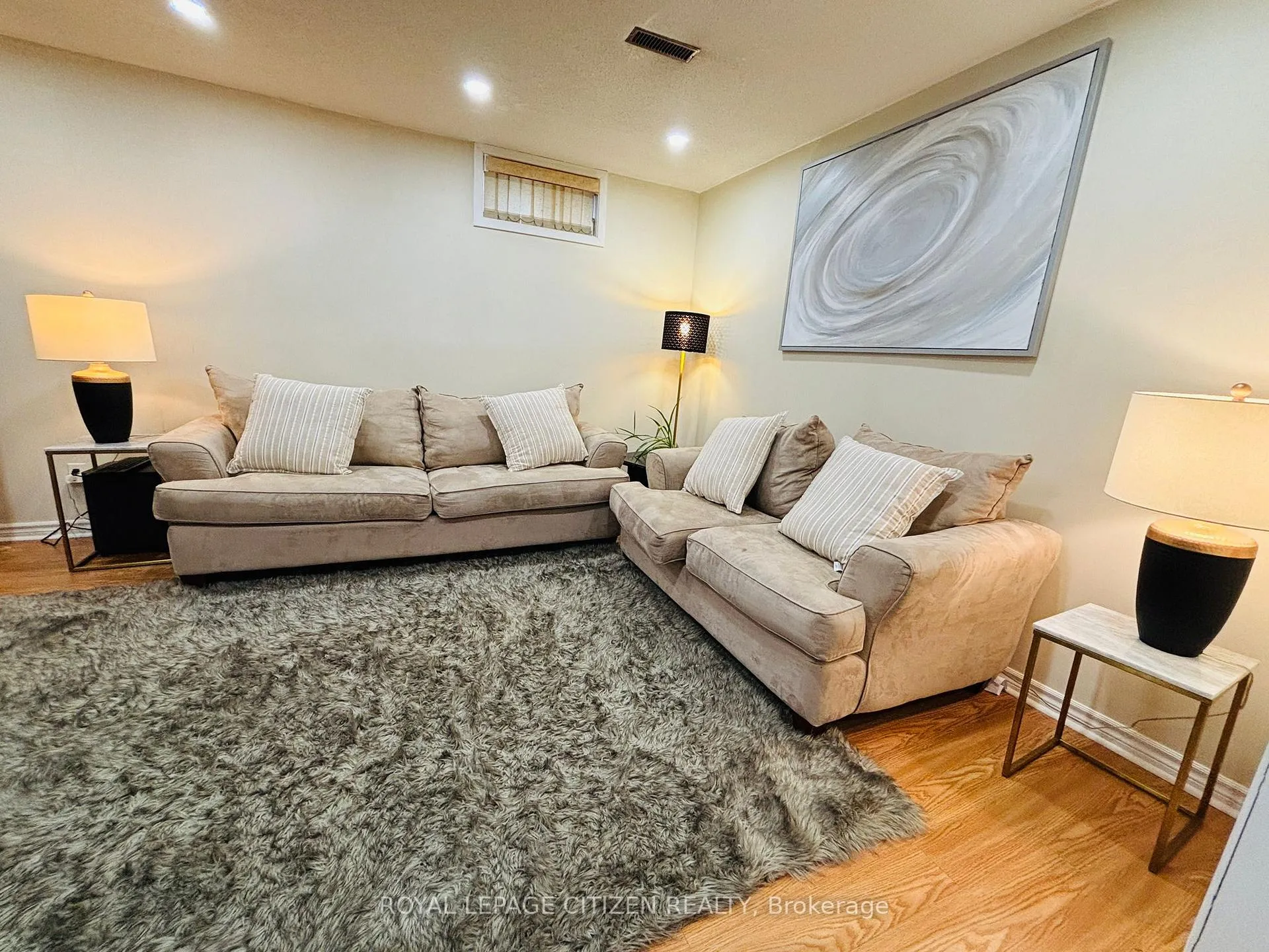 Photo 3 of 229 Glen Hill Drive, Whitby, Blue Grass Meadows — HOMEH
