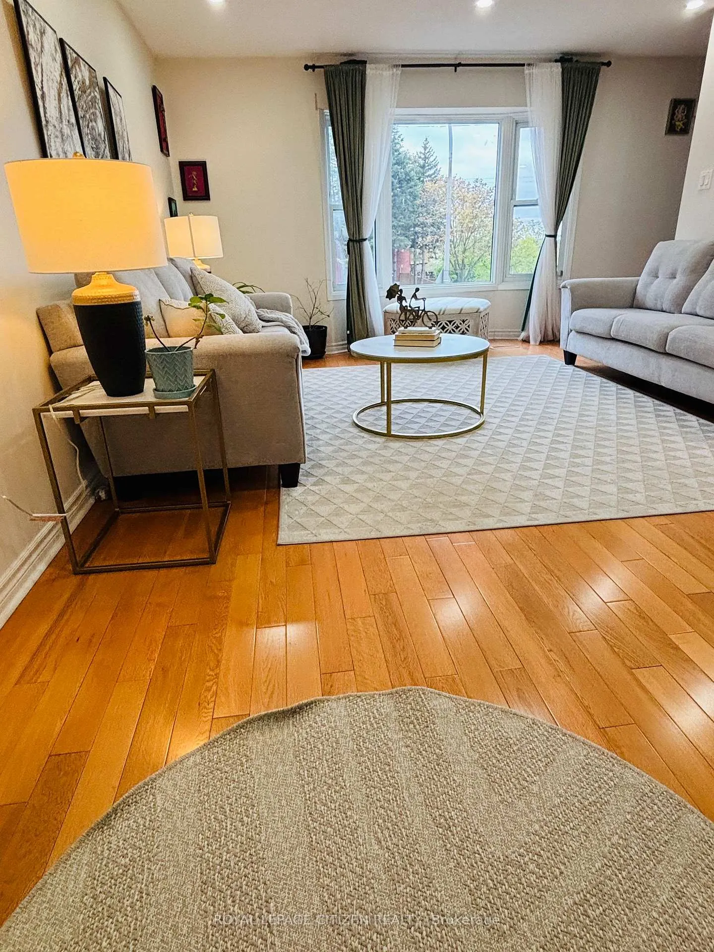 Photo 8 of 229 Glen Hill Drive, Whitby, Blue Grass Meadows — HOMEH