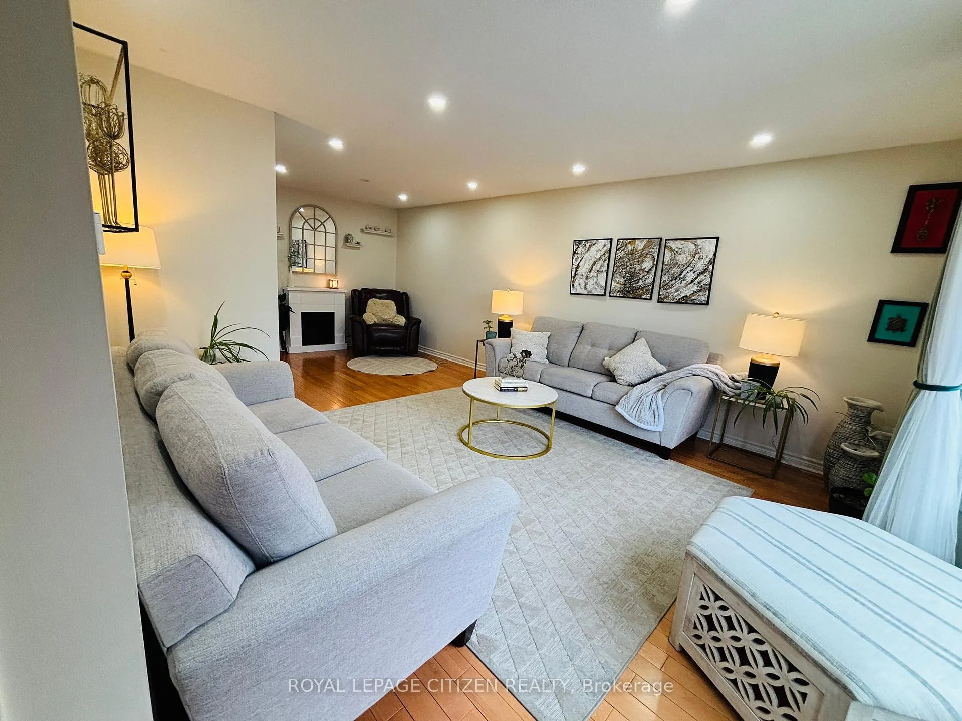 Photo 11 of 229 Glen Hill Drive, Whitby, Blue Grass Meadows — HOMEH