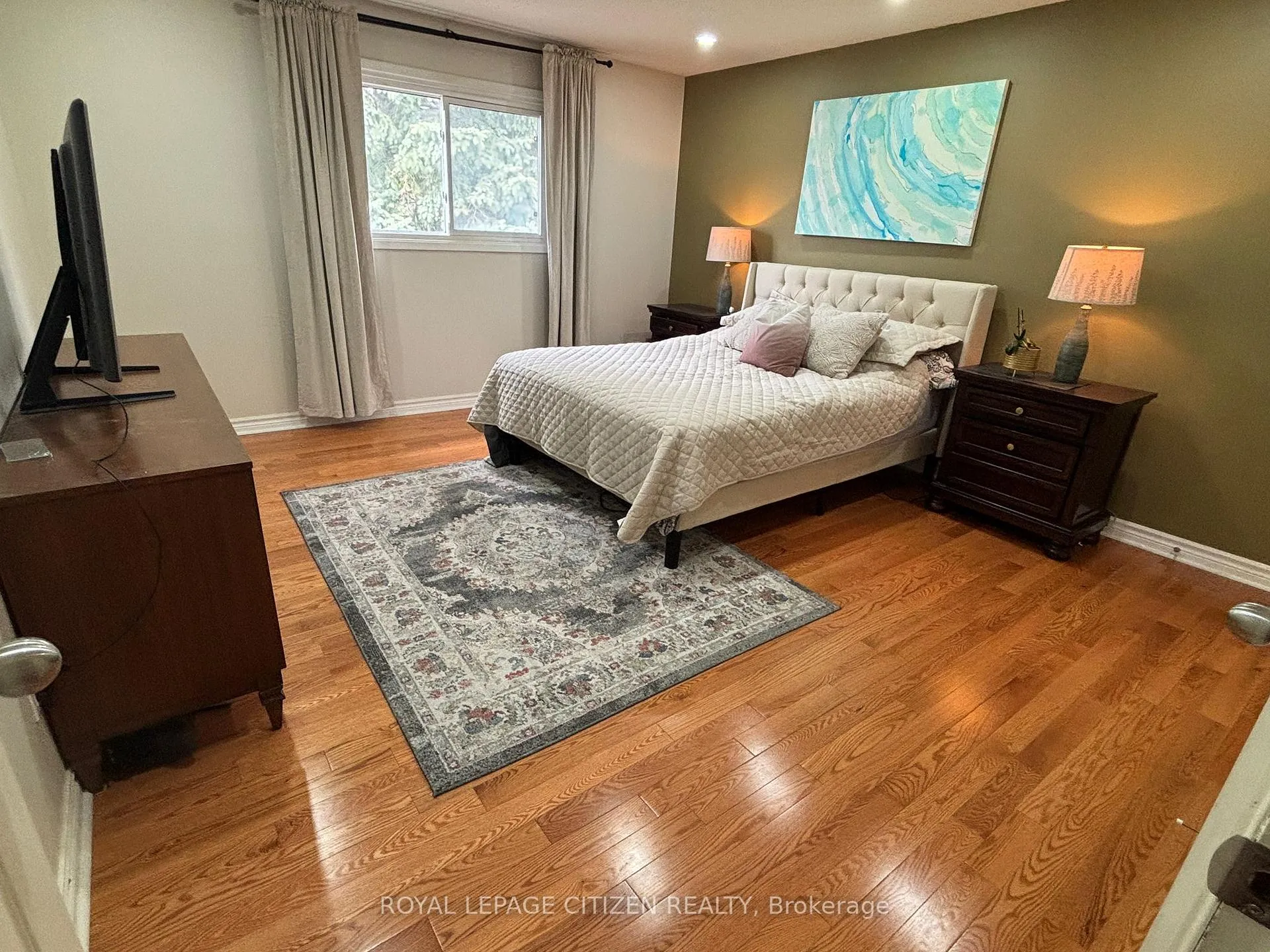 Photo 12 of 229 Glen Hill Drive, Whitby, Blue Grass Meadows — HOMEH